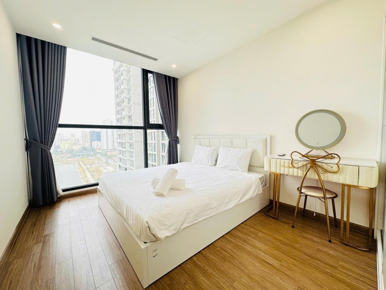 Apartment Vincom Plaza Vinhomes Sky Pham Hung My Dinh Hanoi