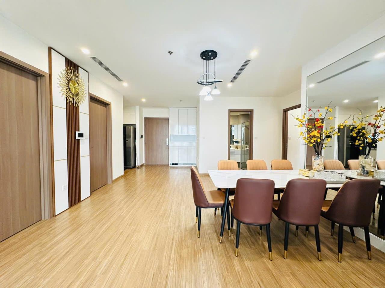 Apartment Vincom Plaza Vinhomes Sky Pham Hung My Dinh