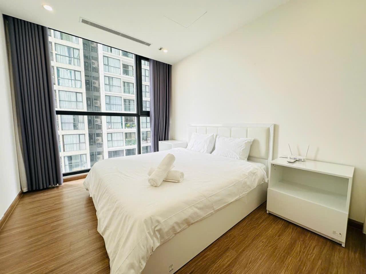 Vincom Plaza Vinhomes Sky Pham Hung My Dinh Apartment *