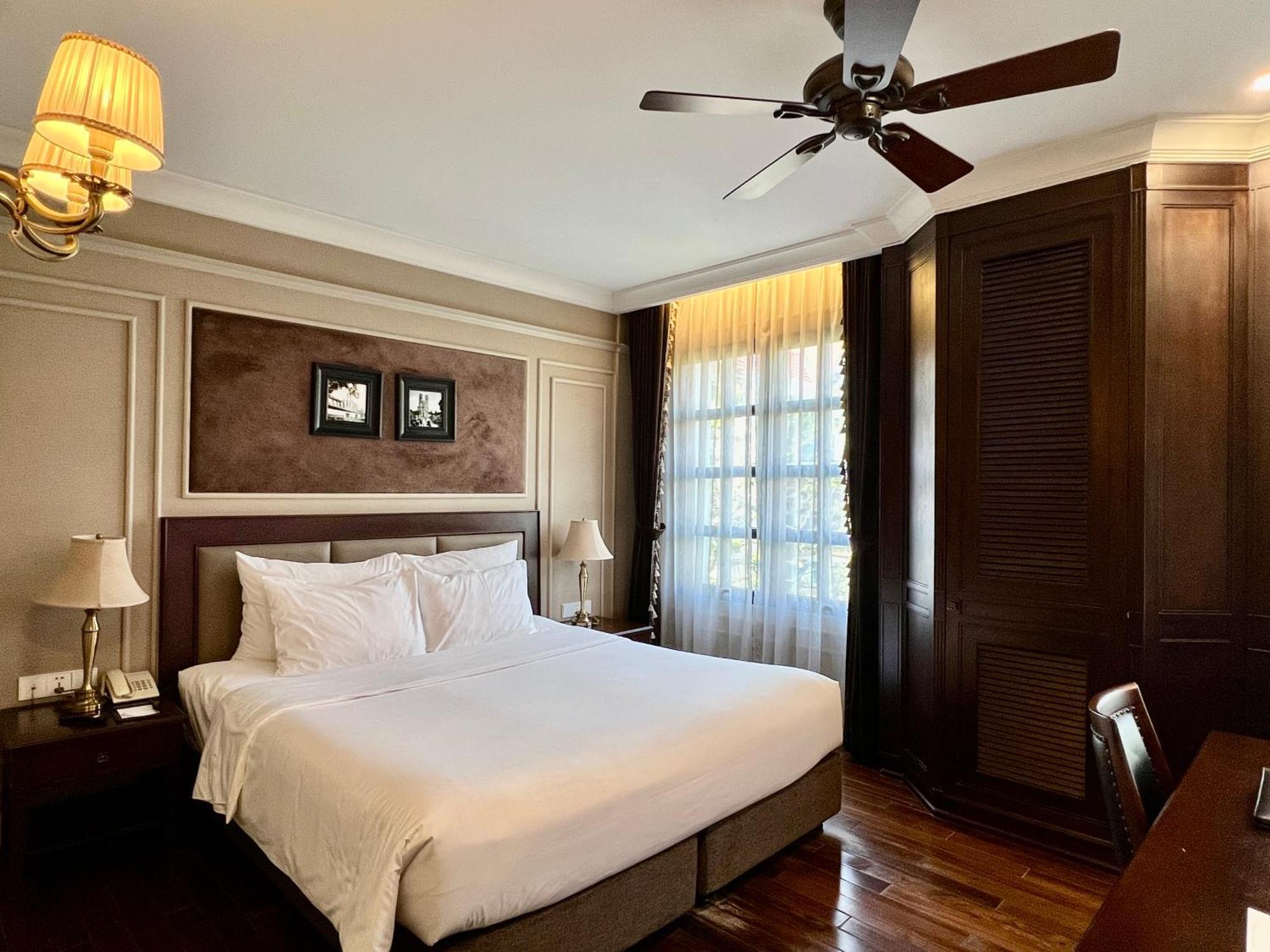 Du Monde Hotel