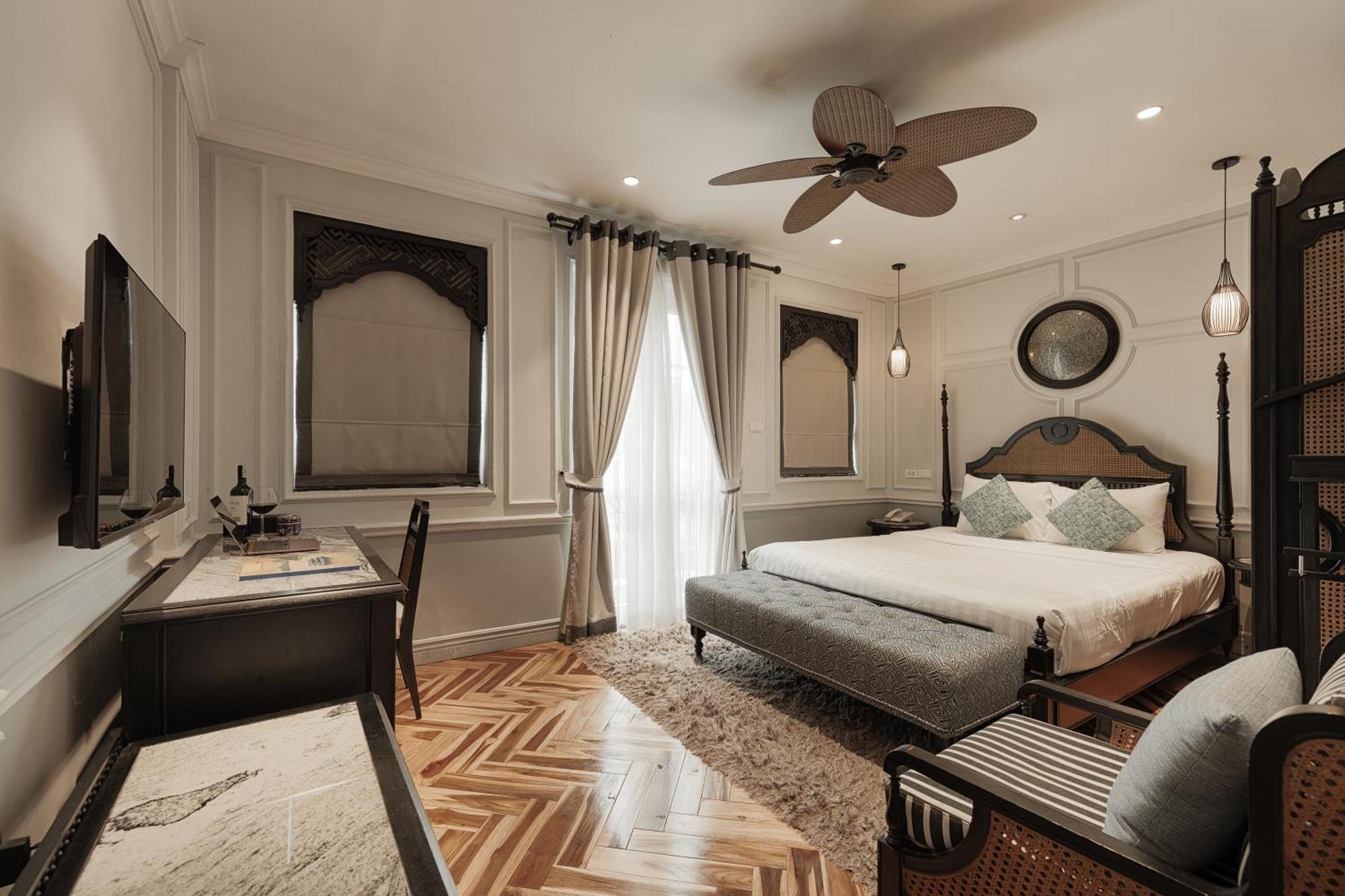 Graceful And Travel Hotel Hanoi