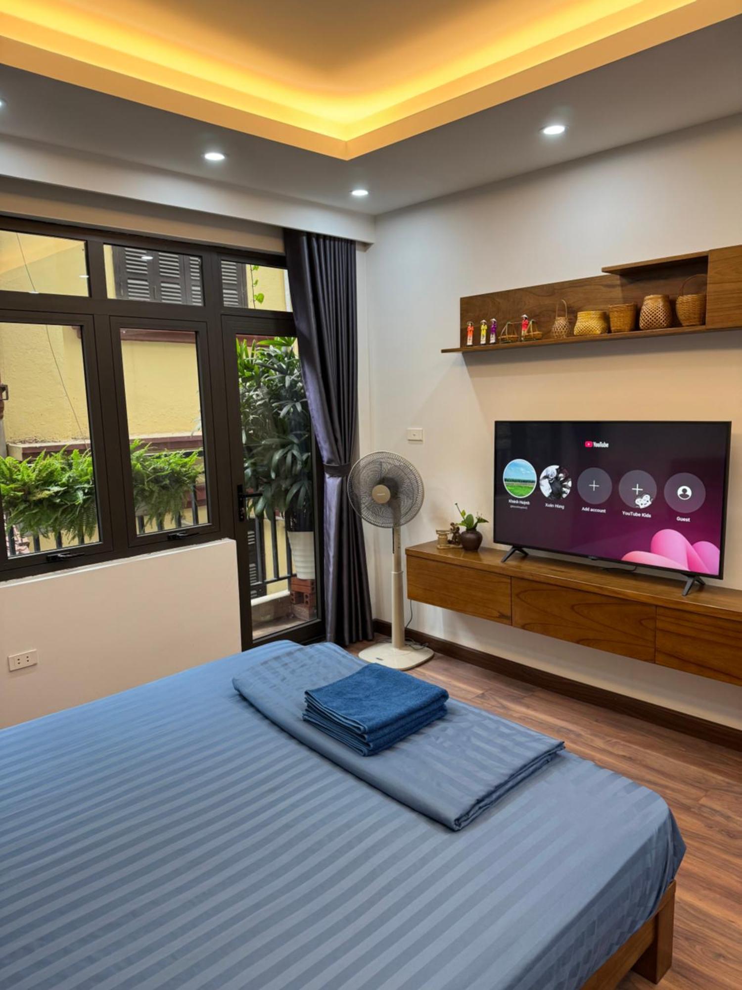 54 Mieu Hanoi