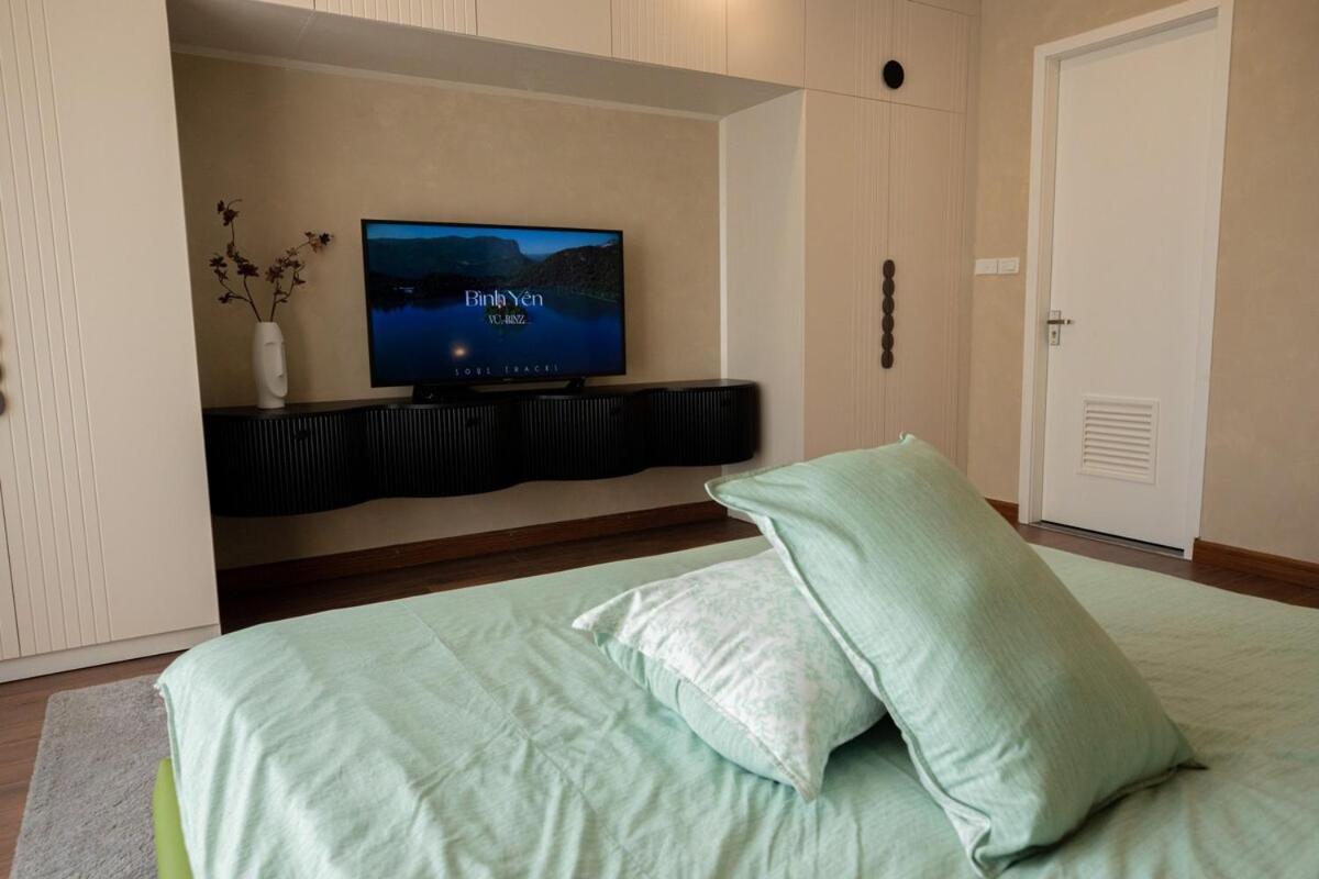 Eclectic & Popart 2 Bedroom With View * Hanoi