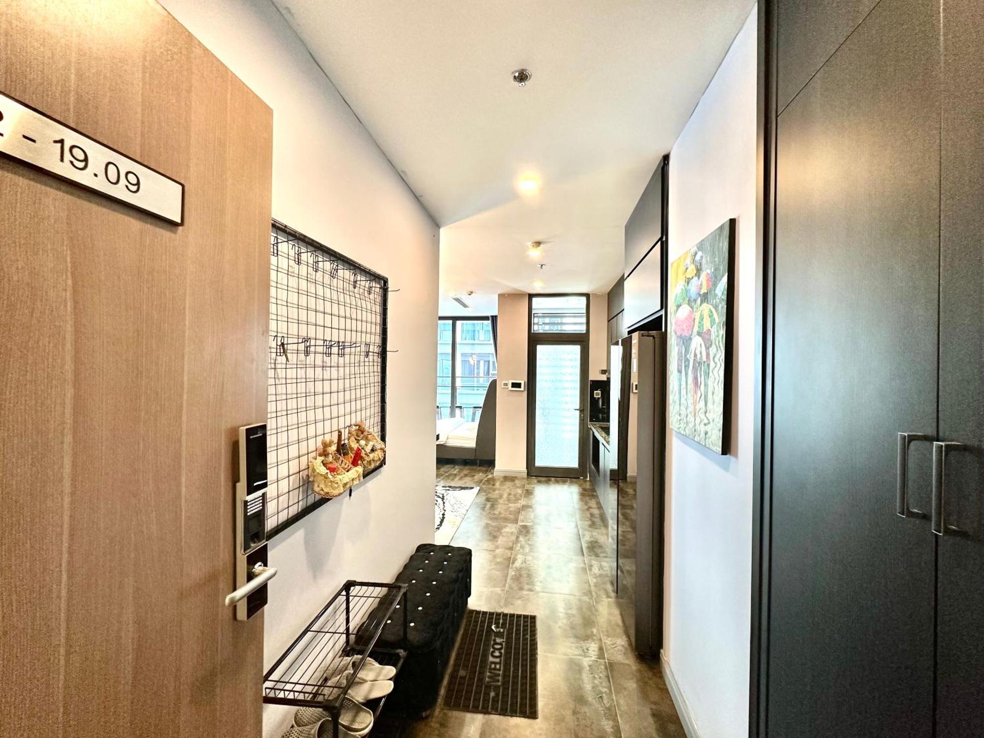 Luxury In Vinhomes Metropolis *