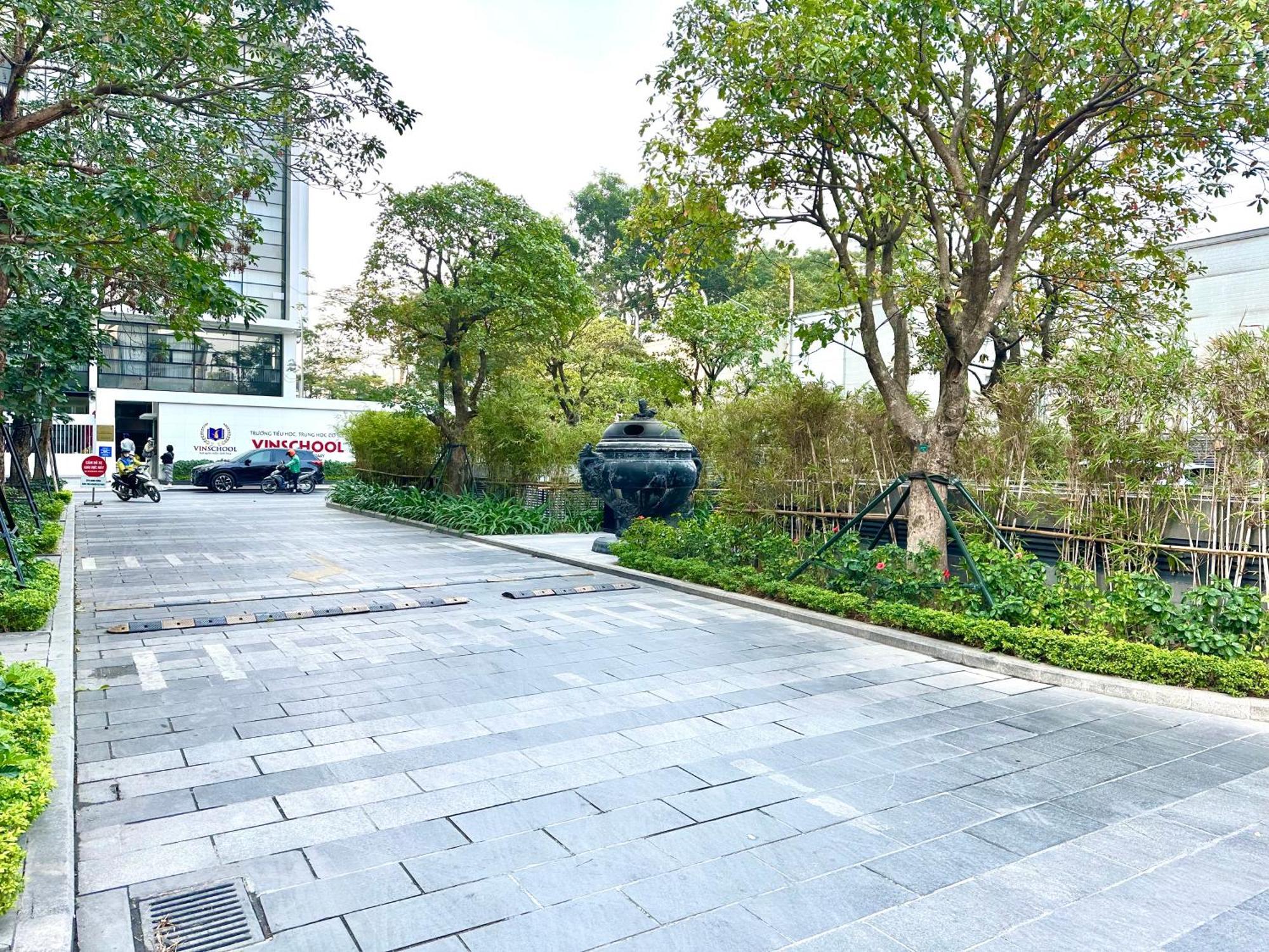 Luxury In Vinhomes Metropolis