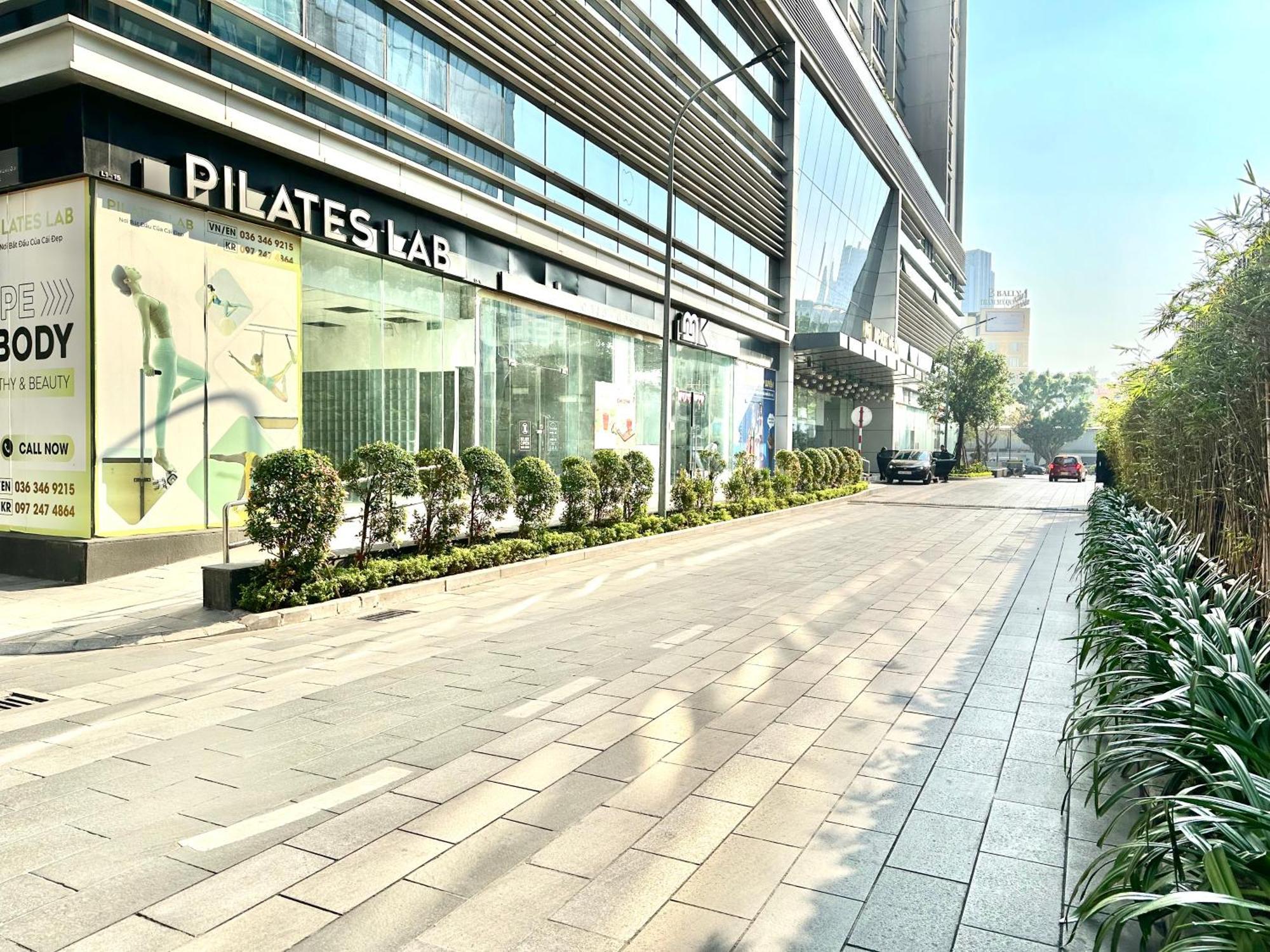 Luxury In Vinhomes Metropolis