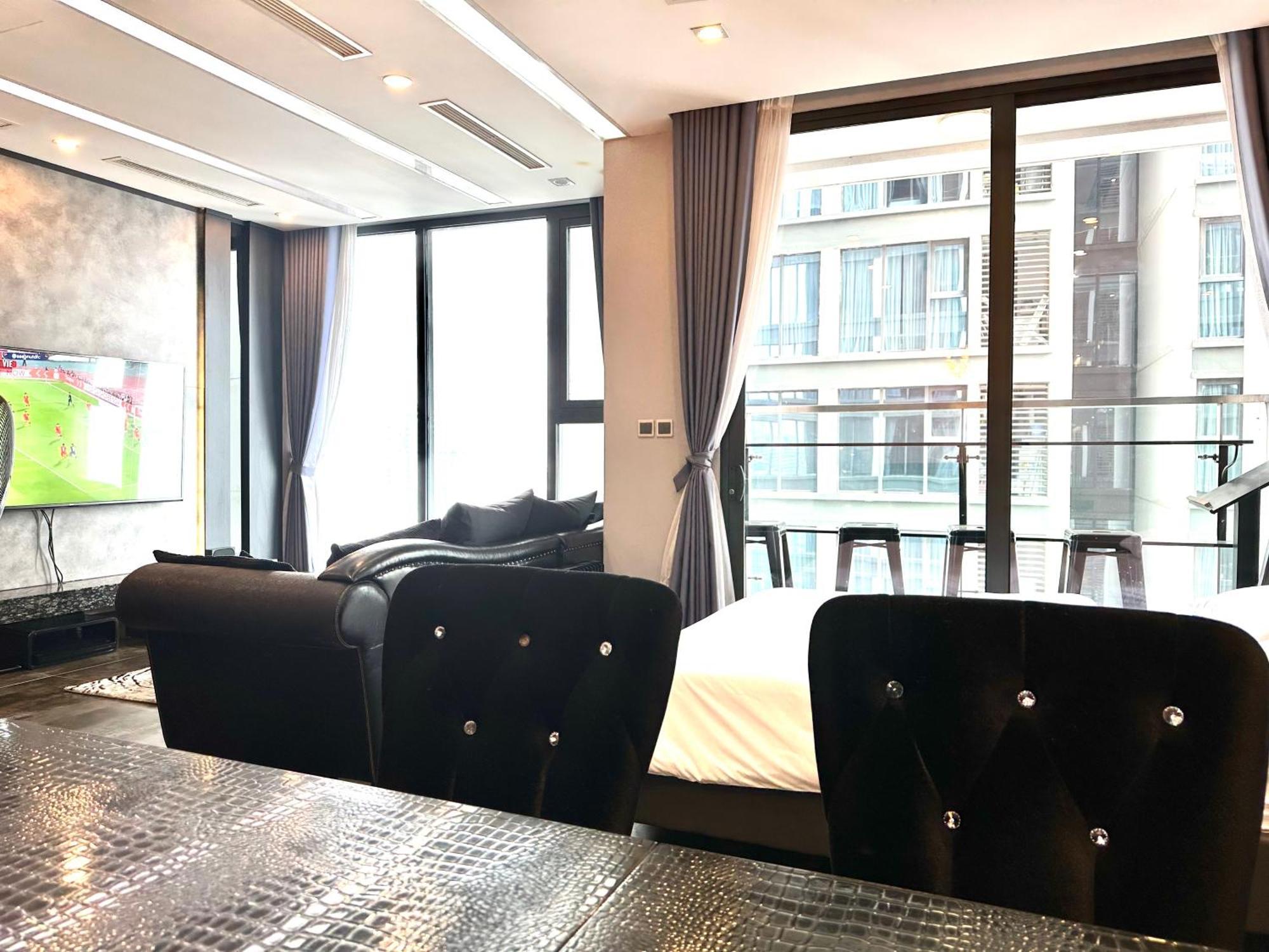 Luxury In Vinhomes Metropolis * Hanoi