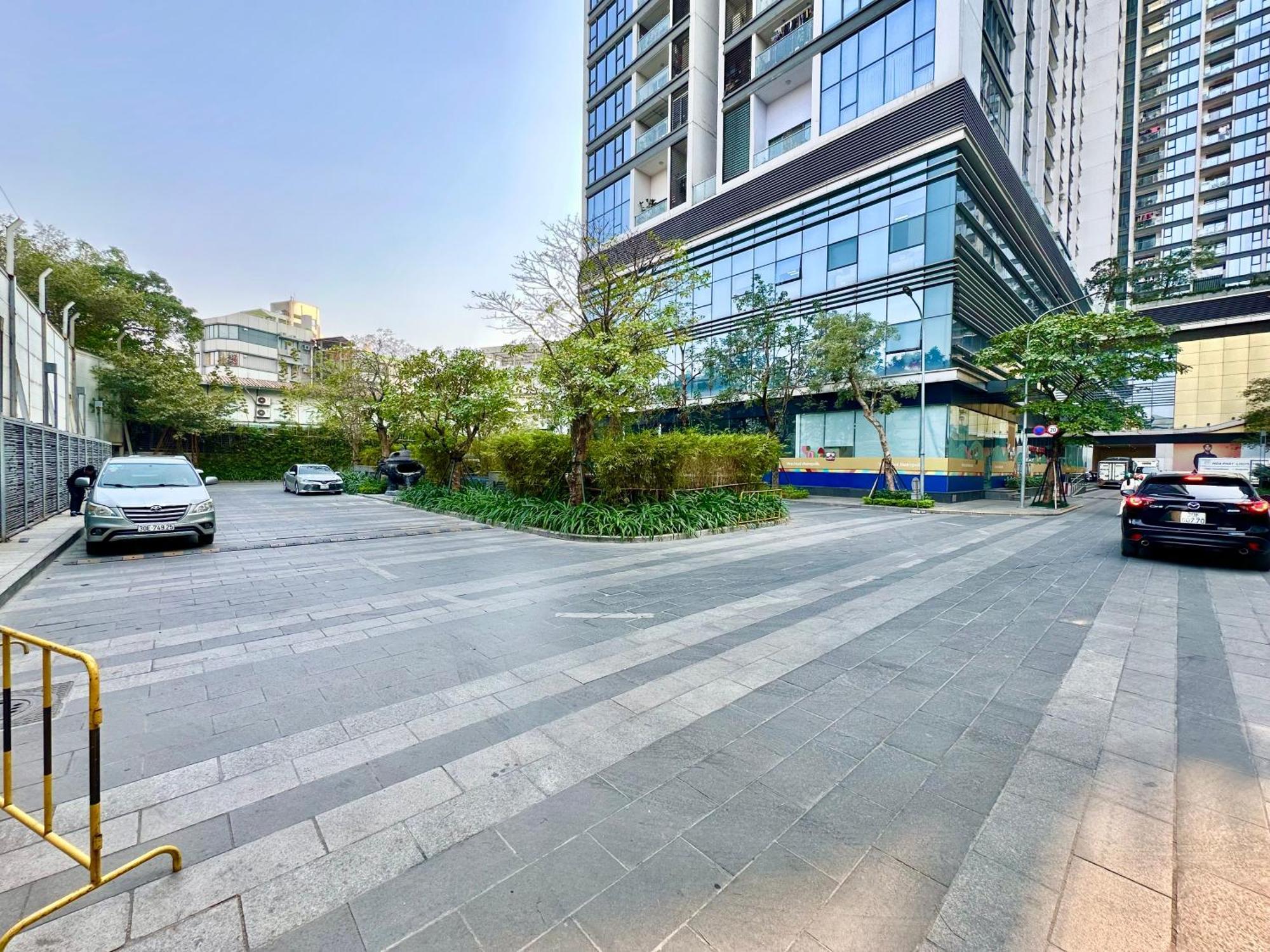 Apartment Luxury In Vinhomes Metropolis *