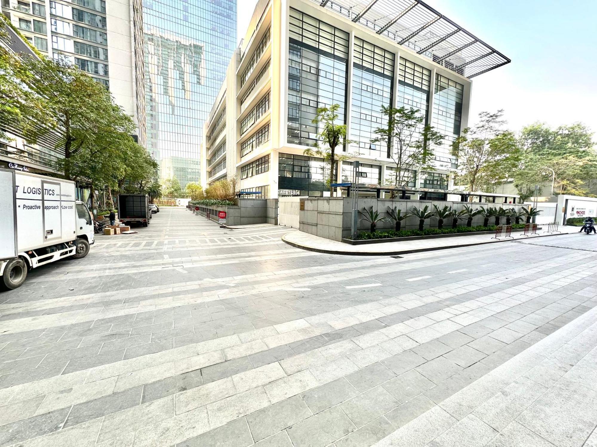 Luxury In Vinhomes Metropolis *