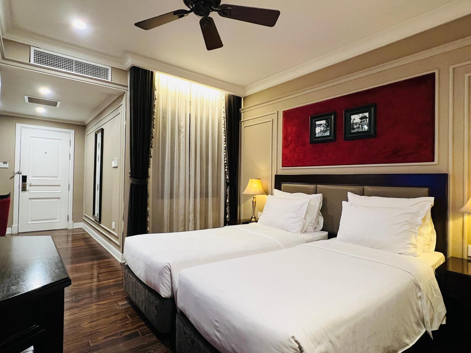 Hotel Du Monde 4*
