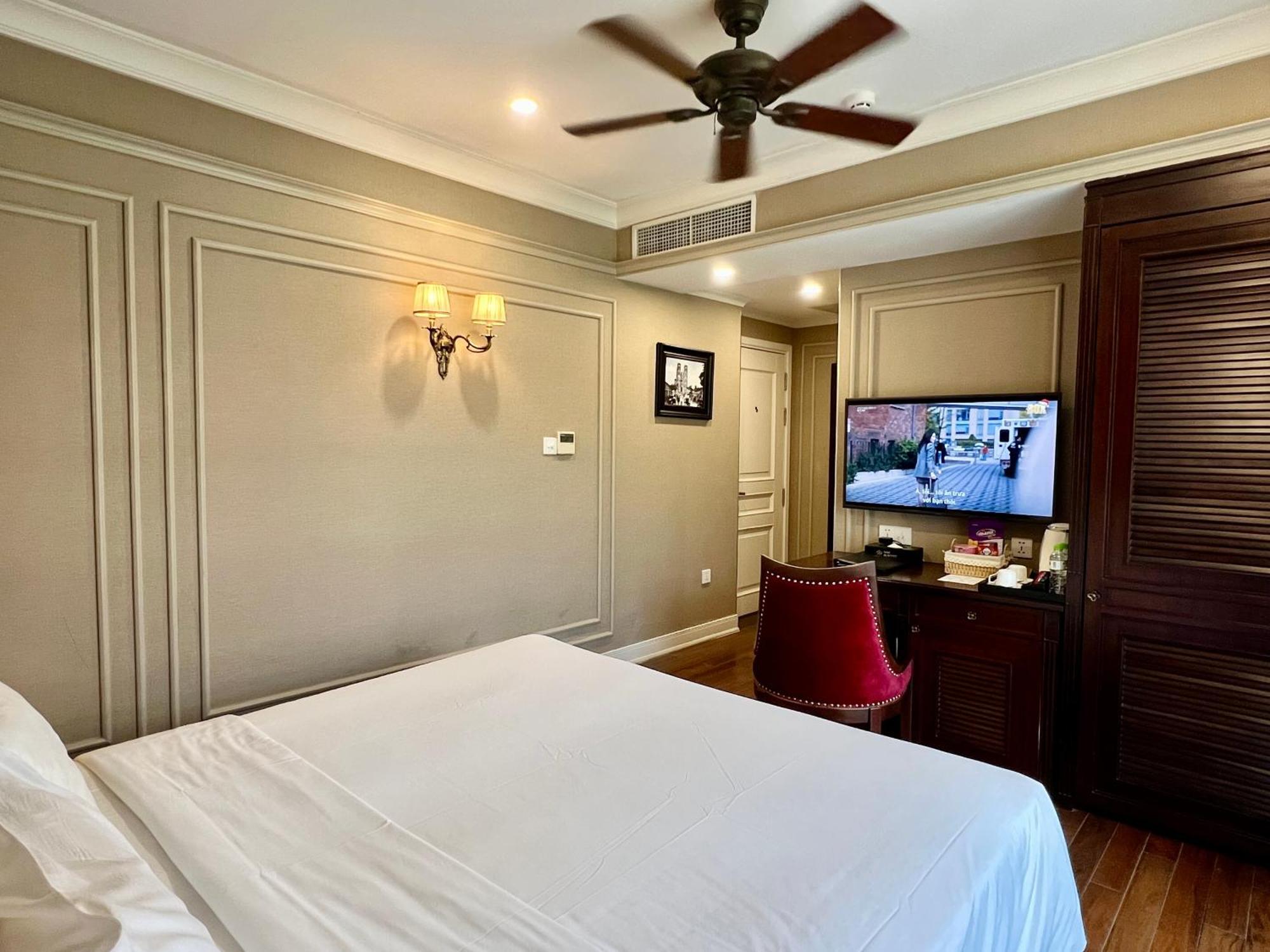 Du Monde Hotel