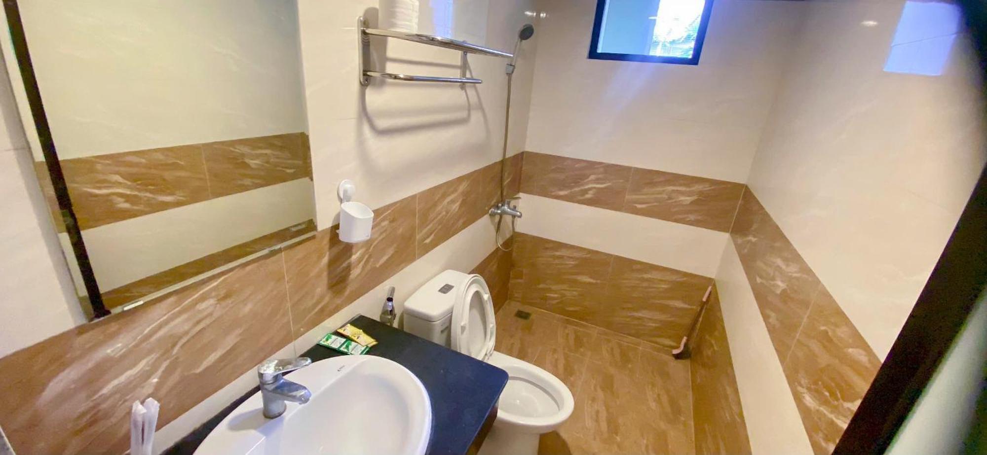Apartment Era Nguyen Huyen *