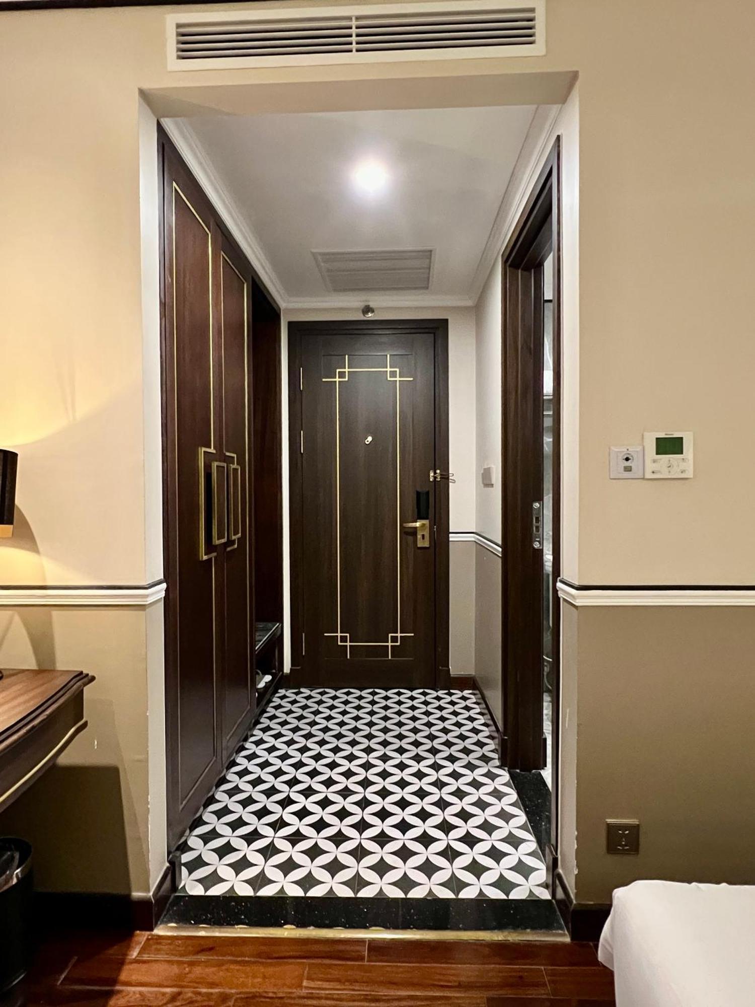 Hotel Du Monde Art 4*