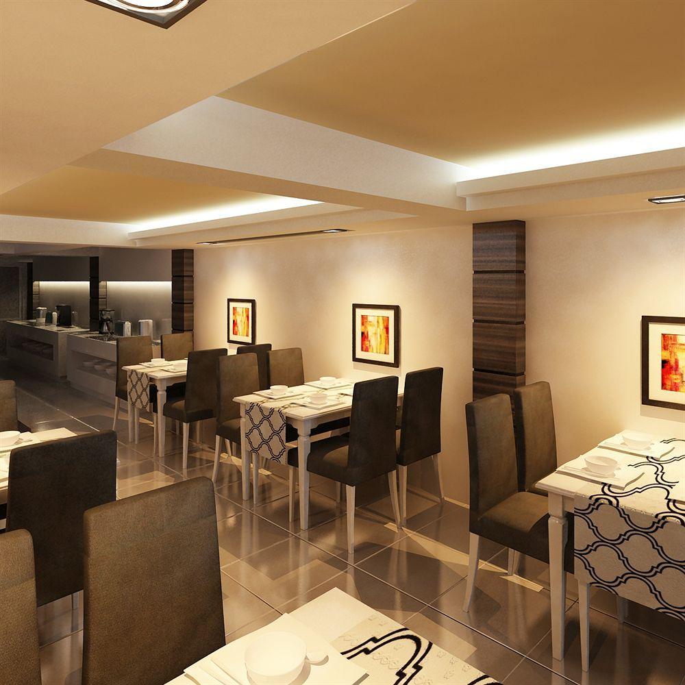 Crystal Hotel 3*