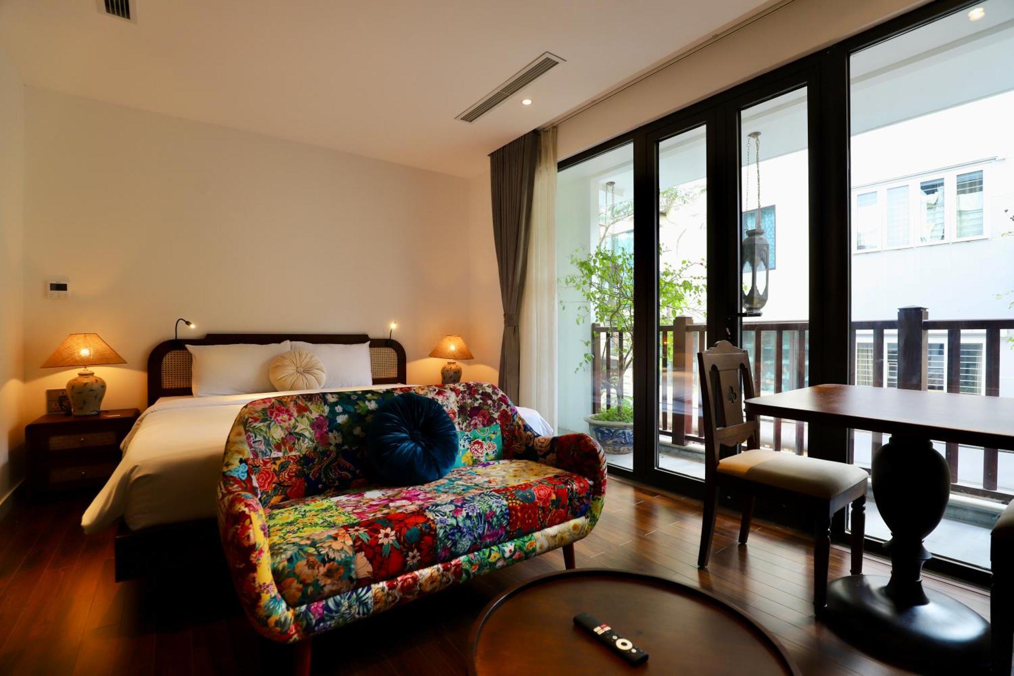 The Quarter Apartment