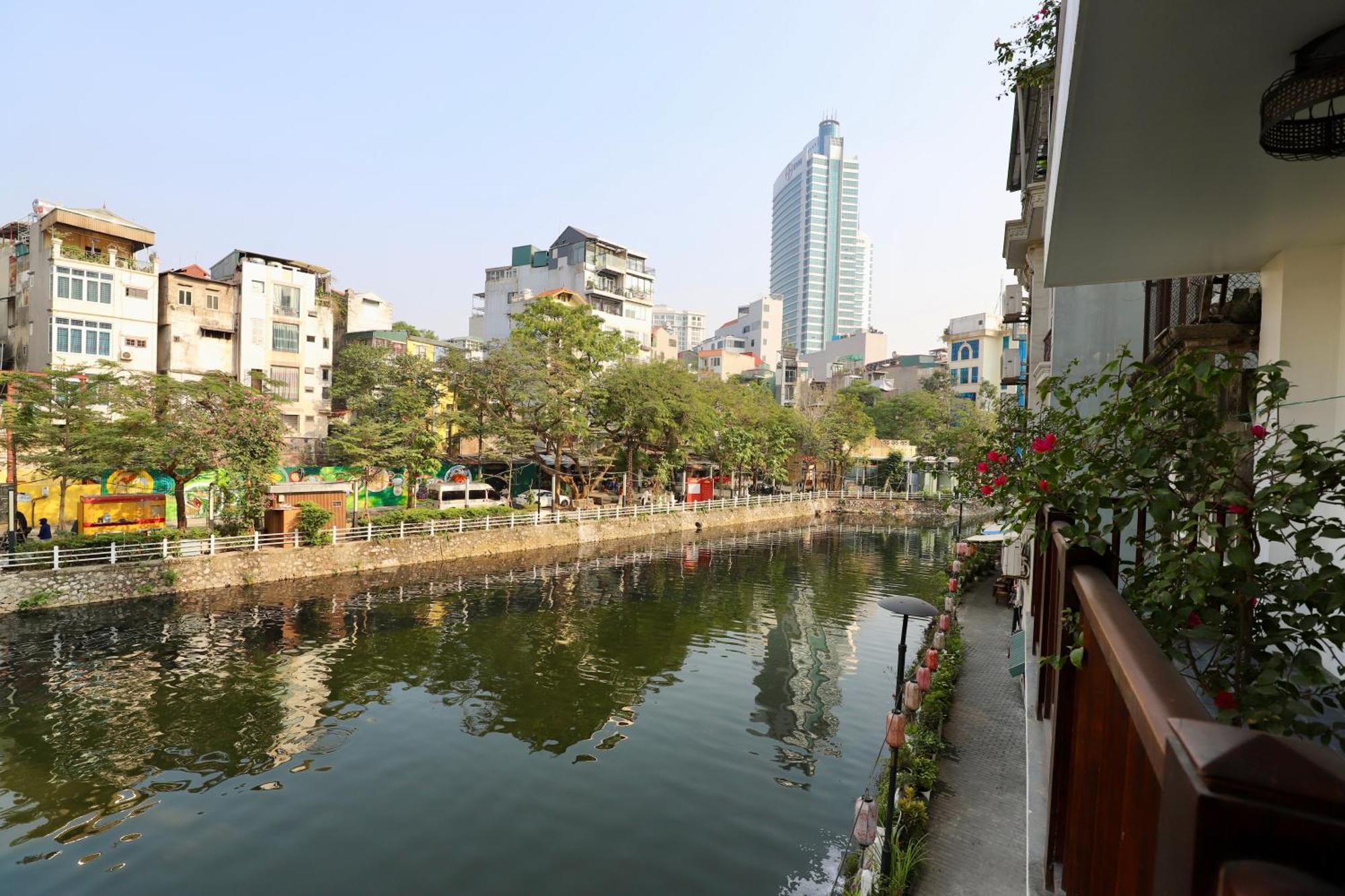 The Quarter * Hanoi