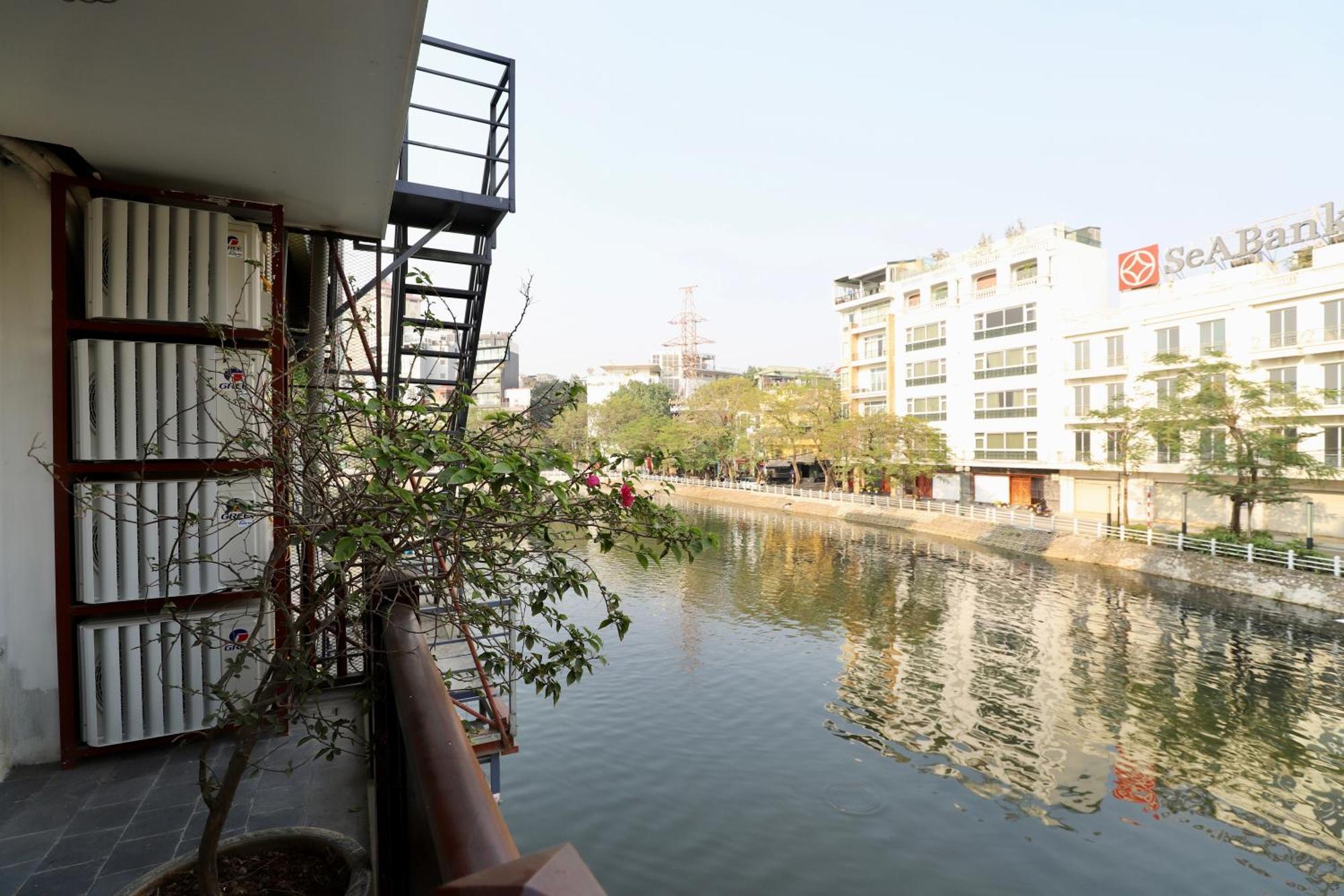 The Quarter Apartment