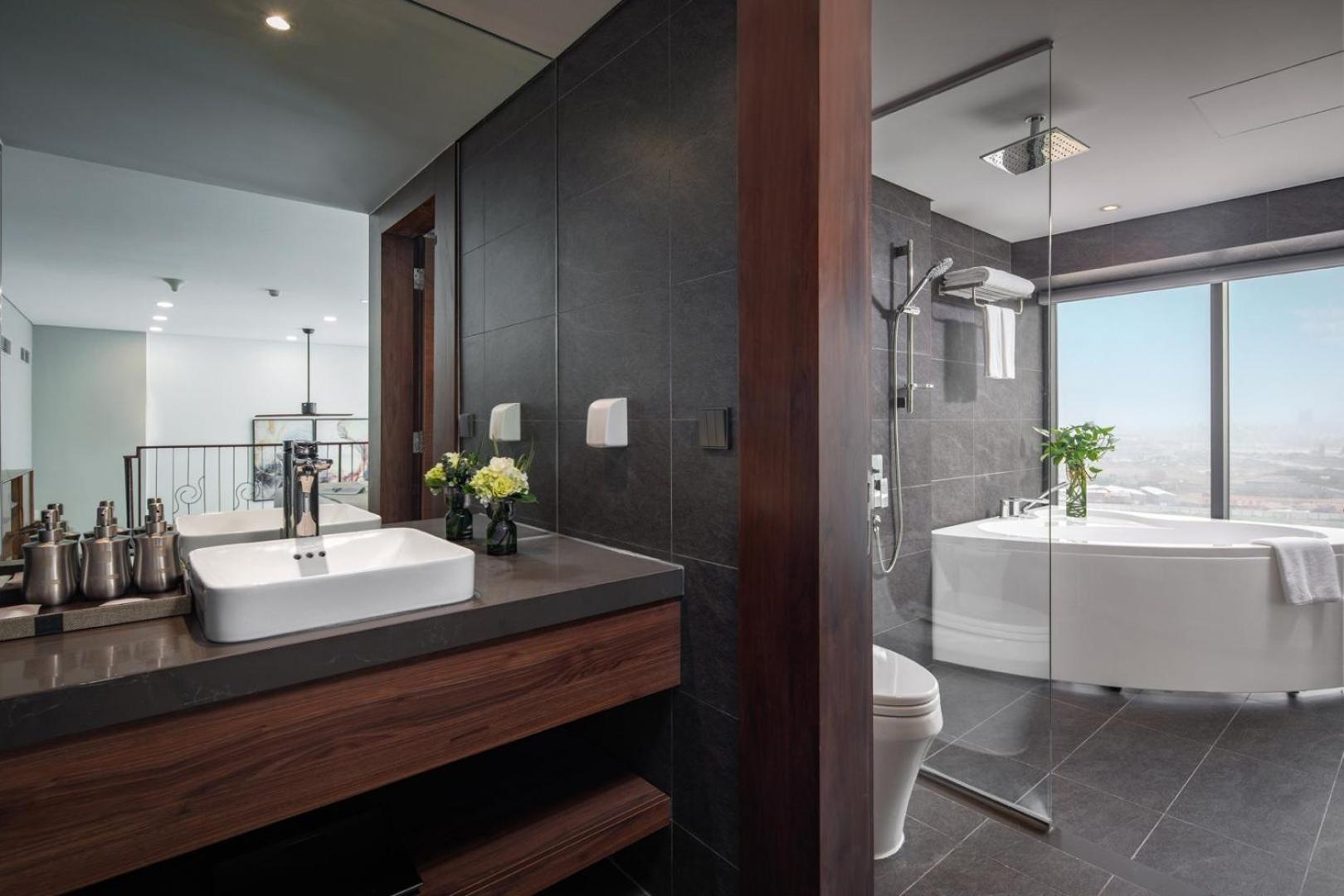 Pentstudio_5stars_westlake_luxury *