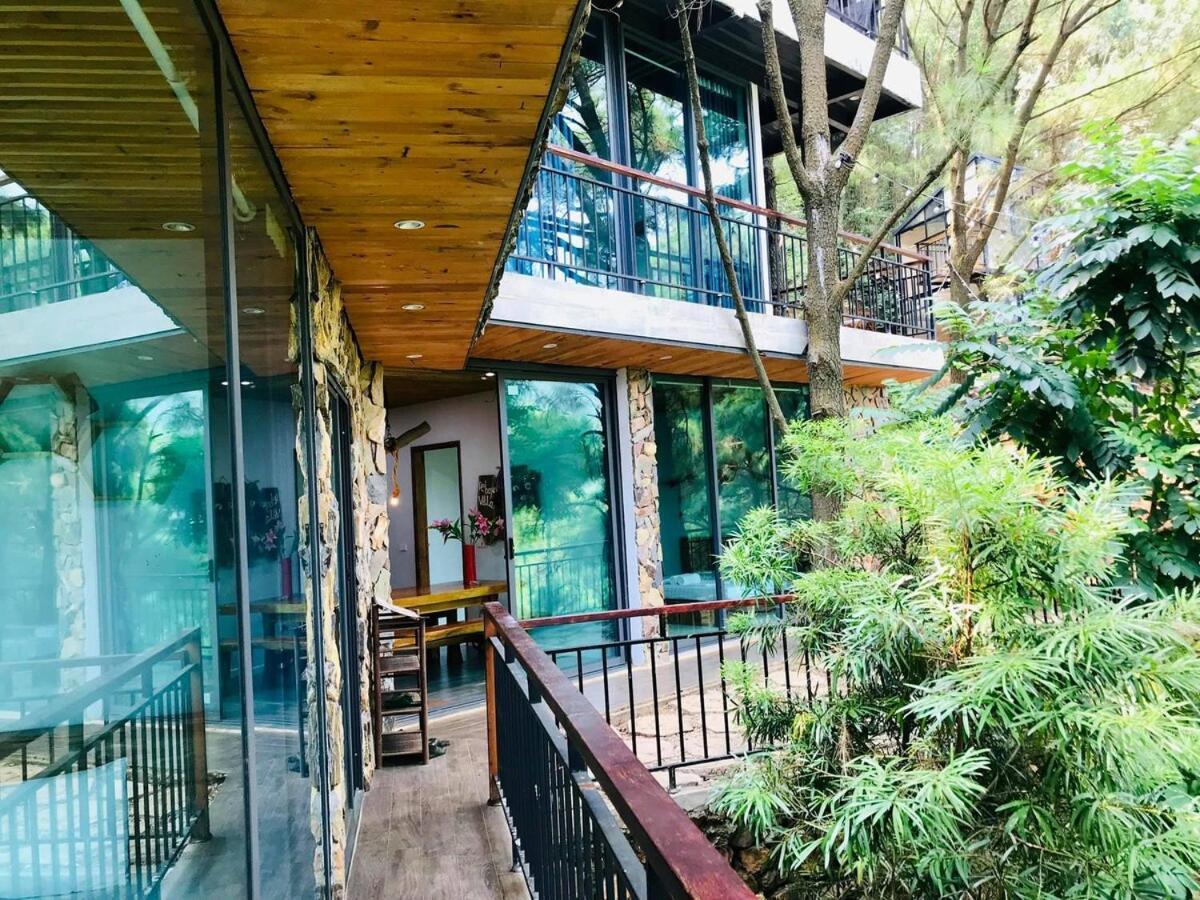 Villa De'bay - Stone House In The Forest *