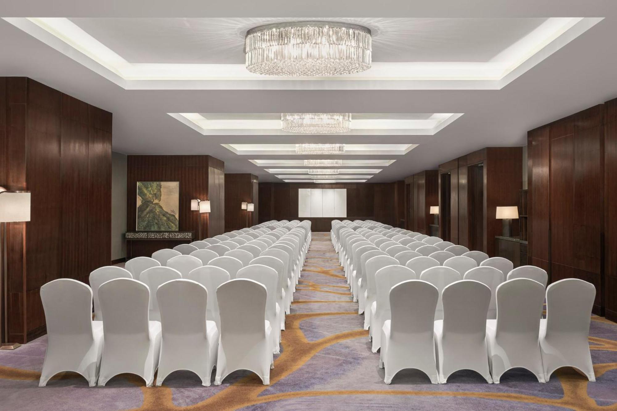 Intercontinental Landmark72 By Ihg Hanoi