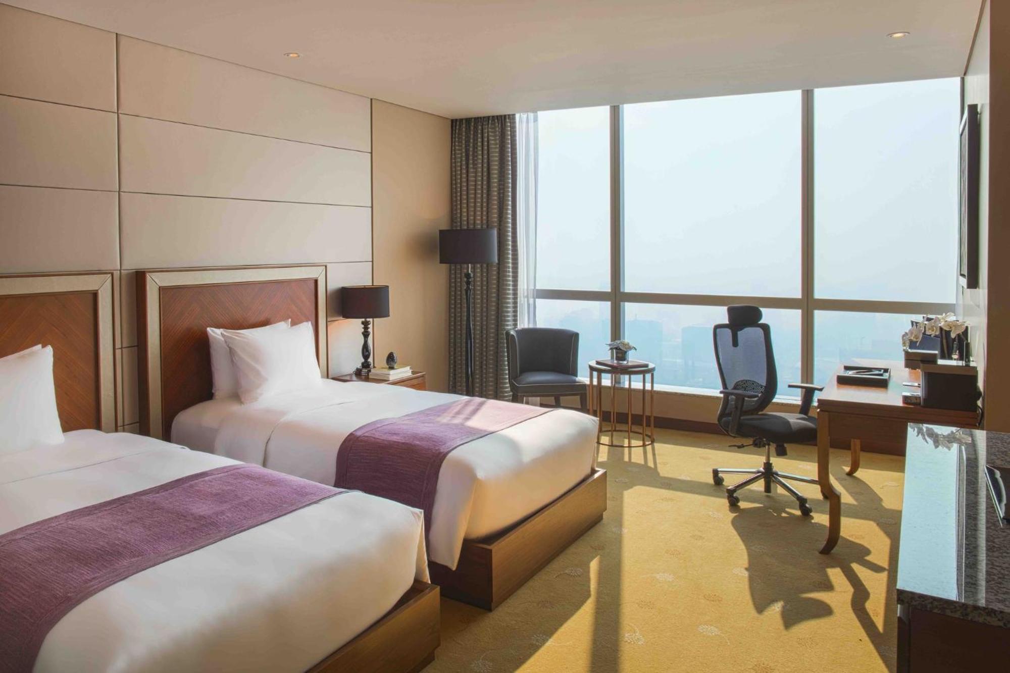 Intercontinental Landmark72 By Ihg Hotel Hanoi