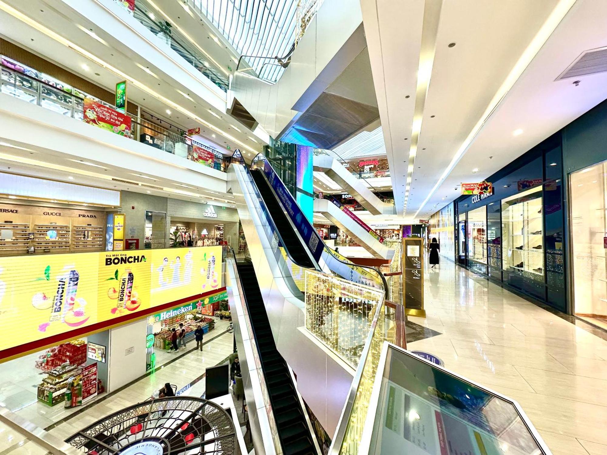 Luxury In Vinhomes Metropolis Apartment *