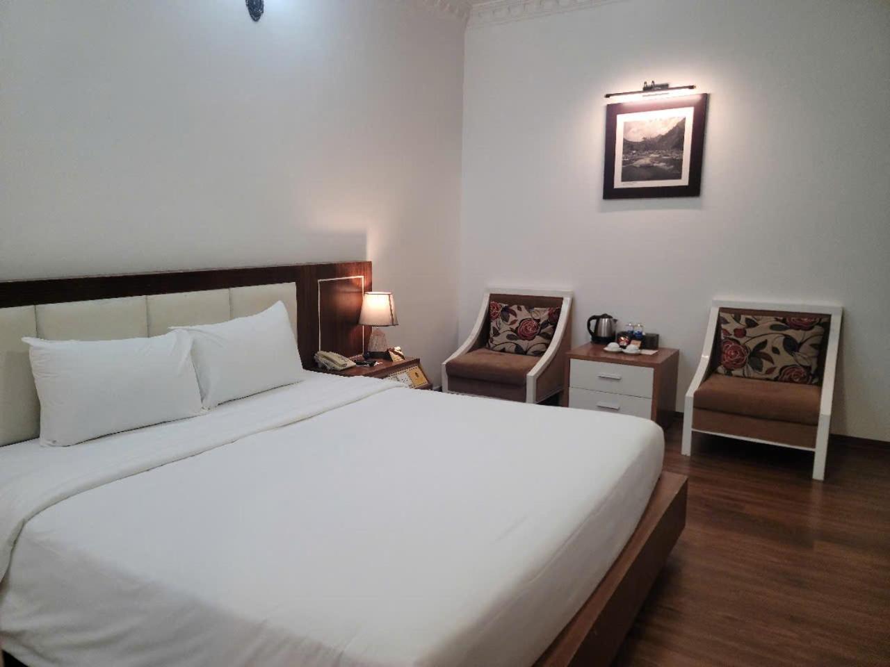 Luxor Boutique 4* Hanoi