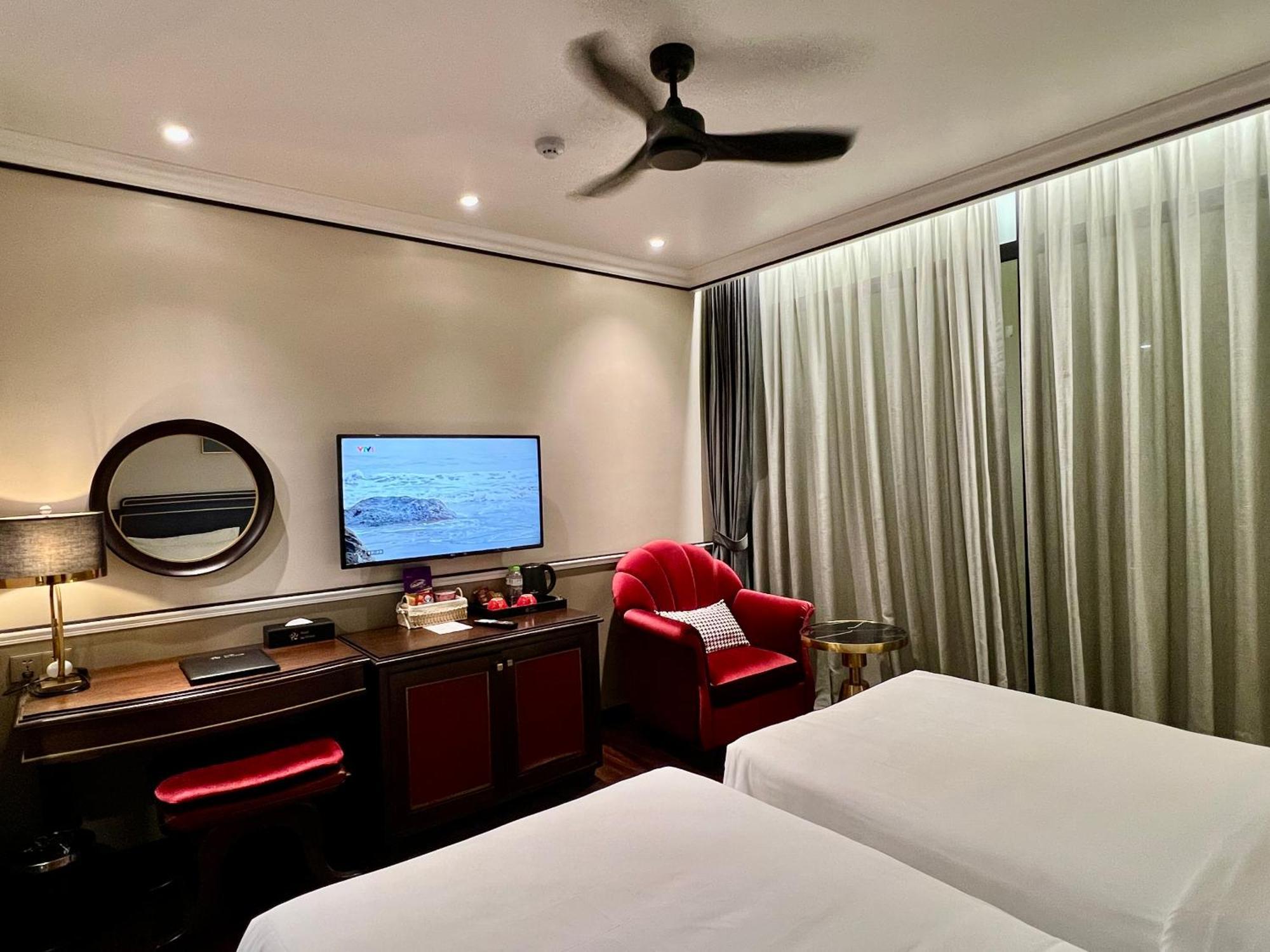 Hotel Du Monde Art Hanoi