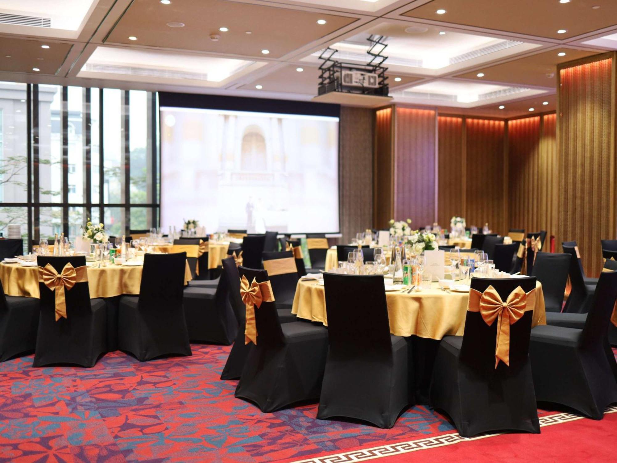 Grand Mercure Hotel