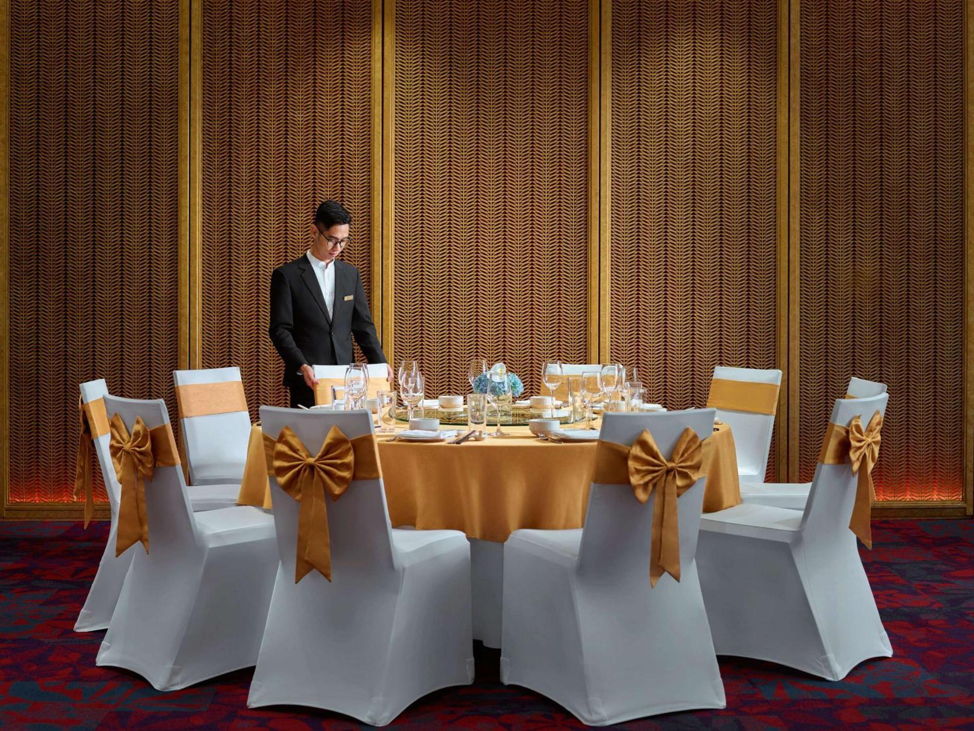 Grand Mercure Hotel