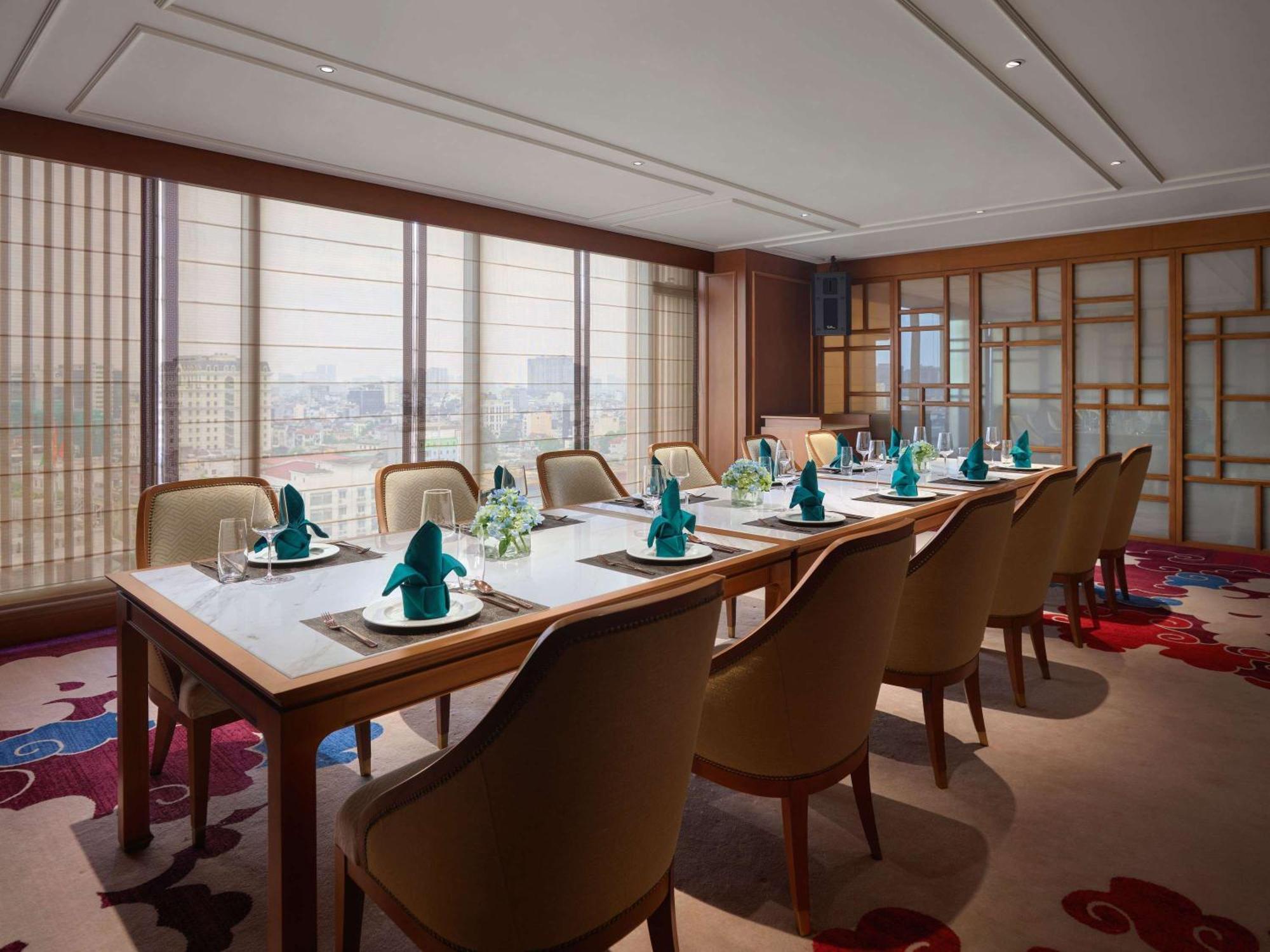 Grand Mercure Hotel