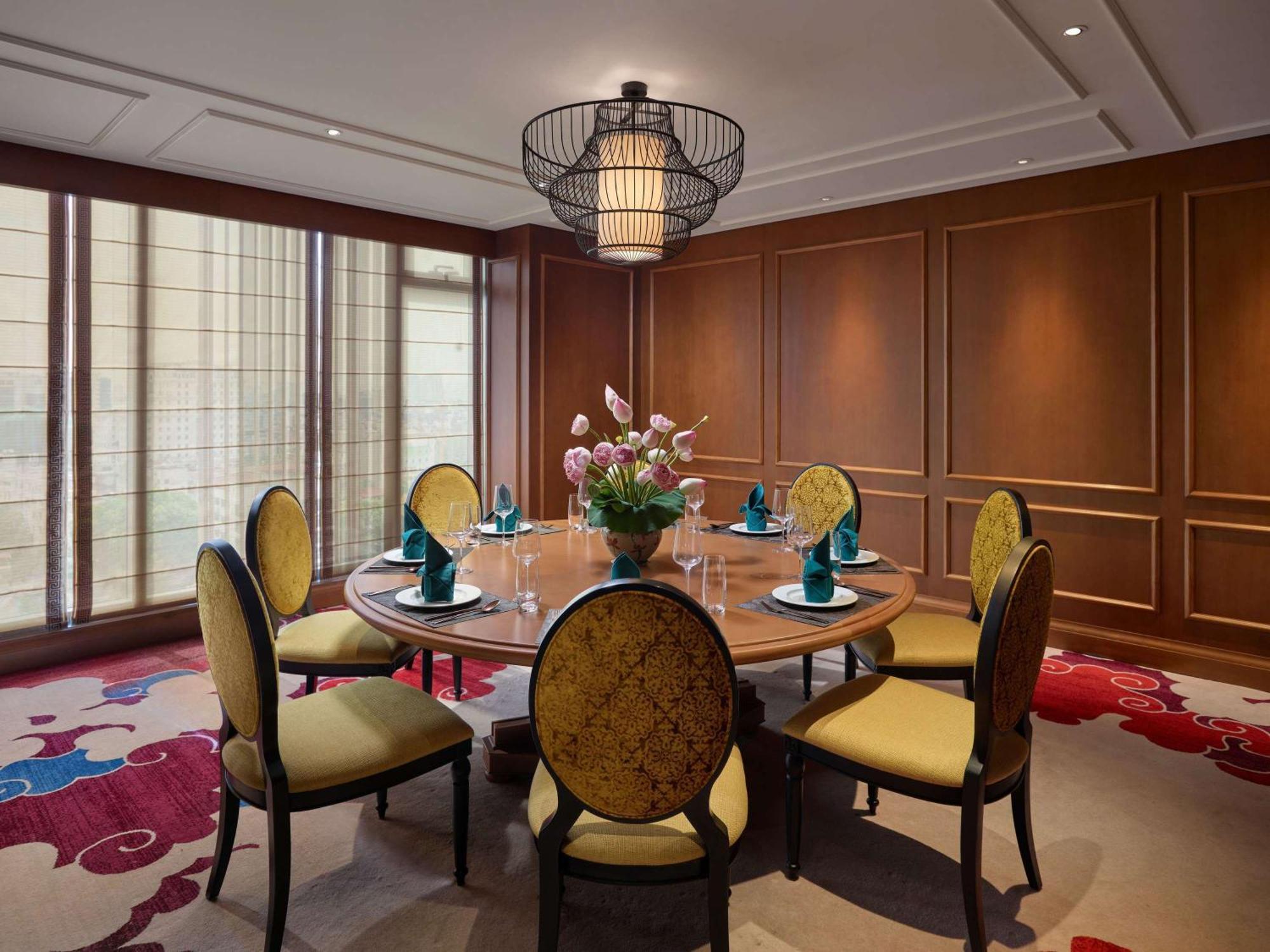 Grand Mercure Hotel 5*