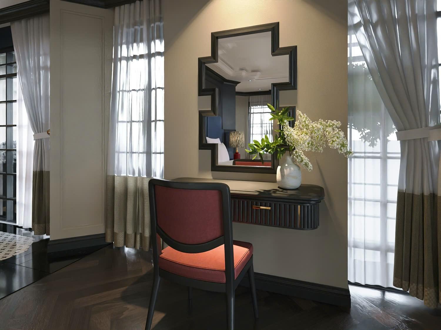 Champton Hotel 4*
