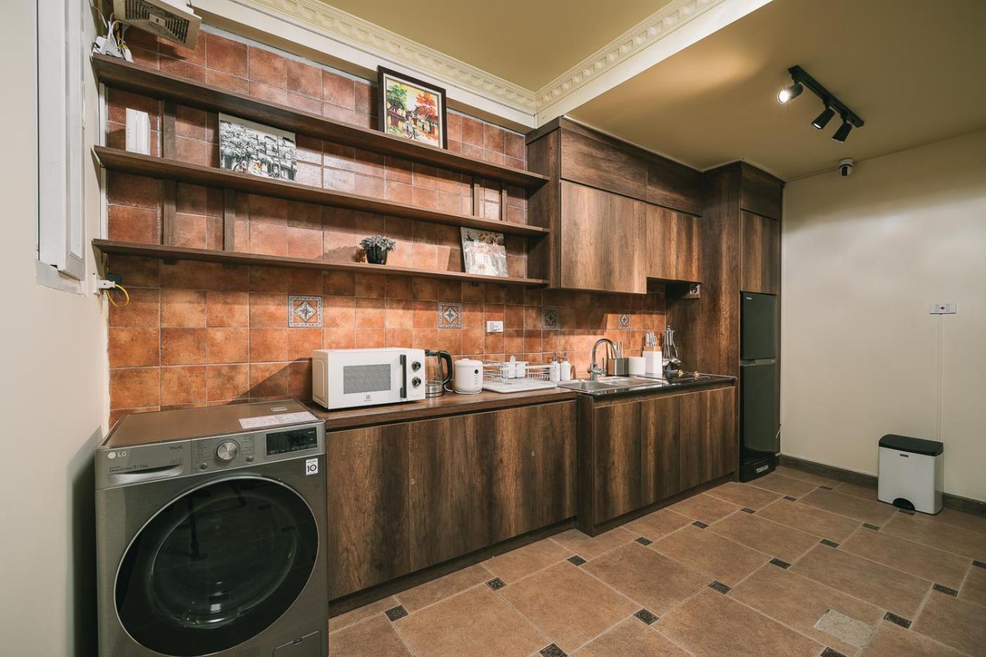 Apartment Su Casa Railway Side Hanoi