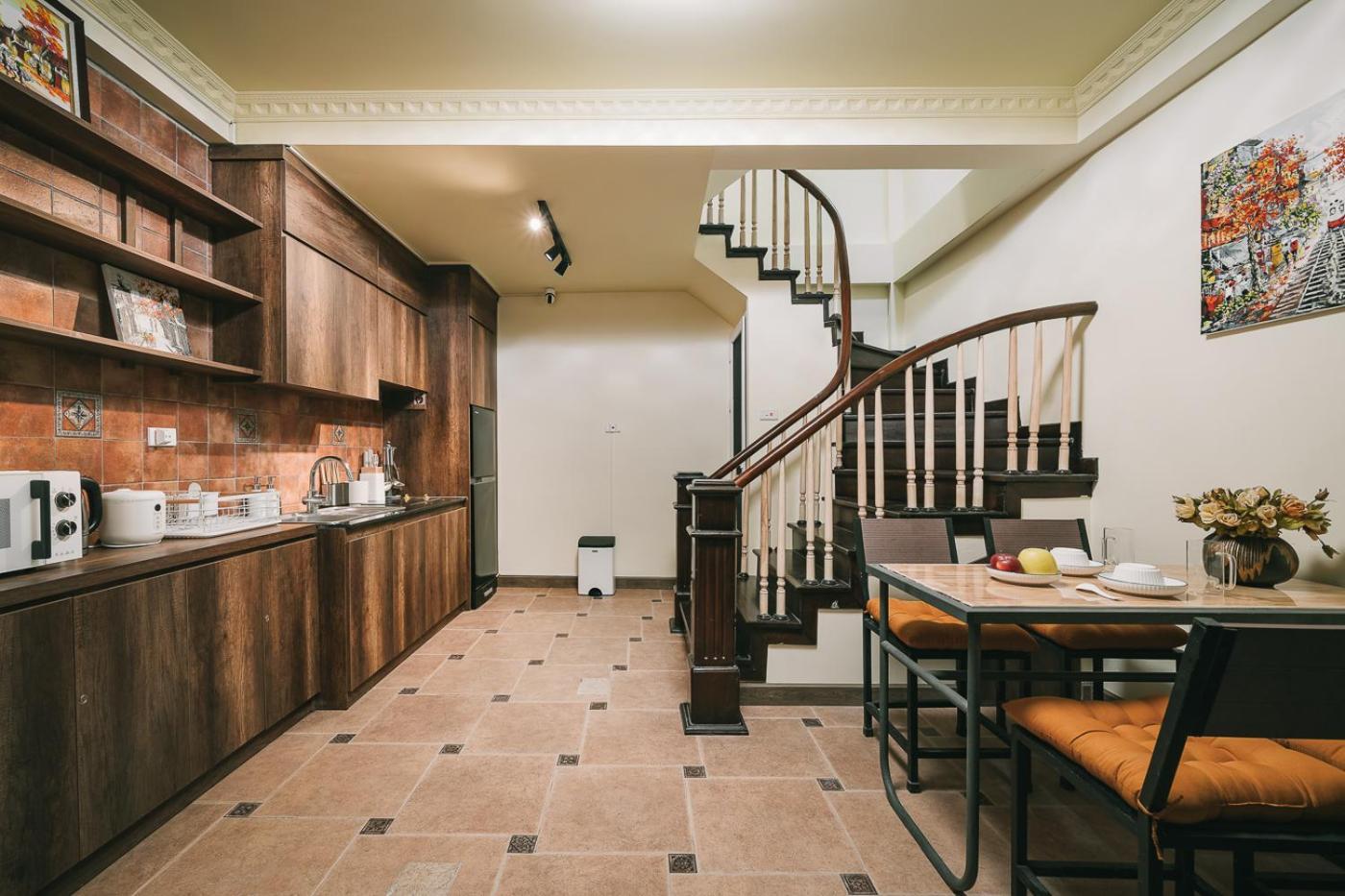 Su Casa Railway Side Apartment