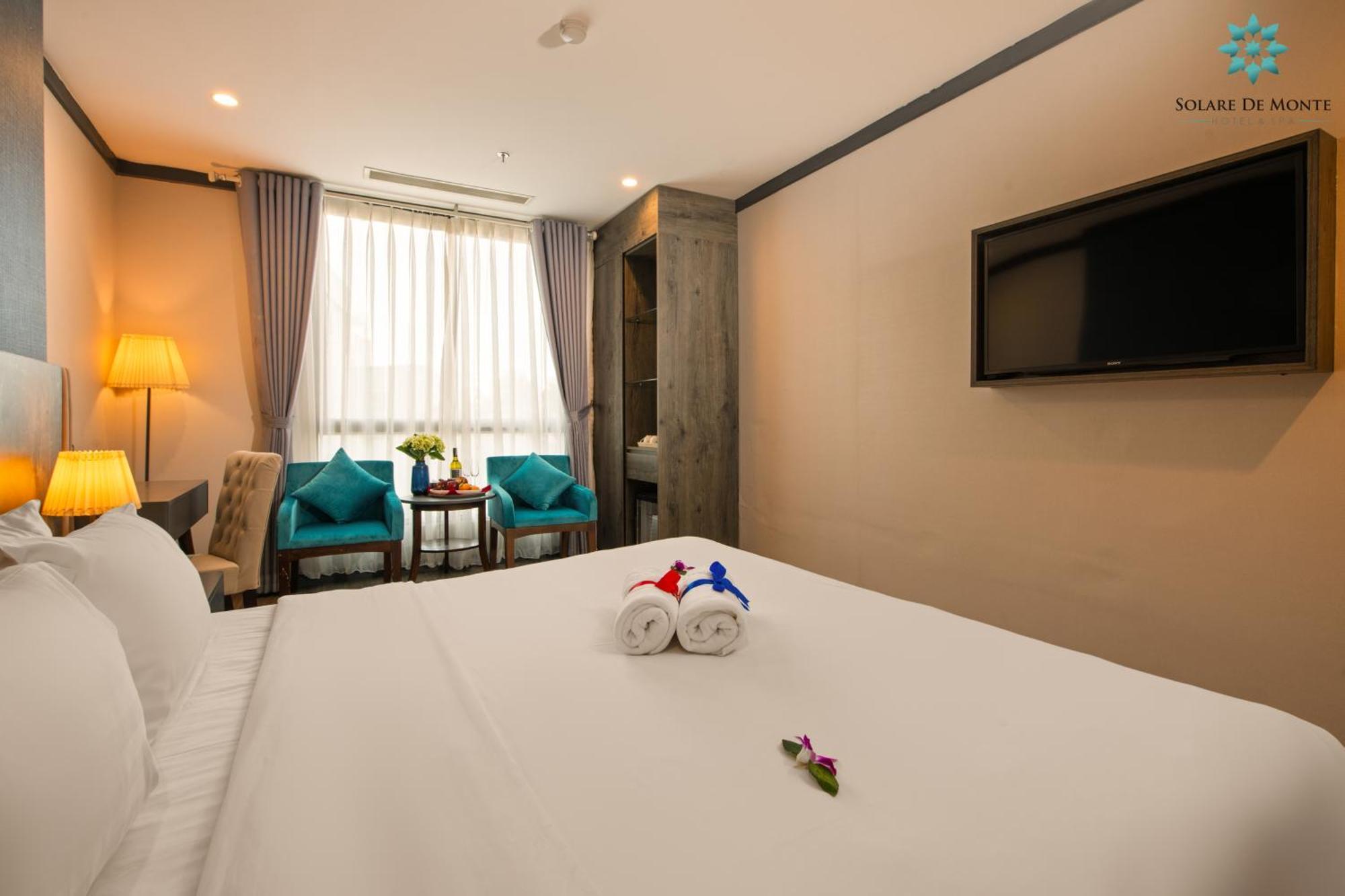 Khách sạn Khách Sạn&spa De Legend