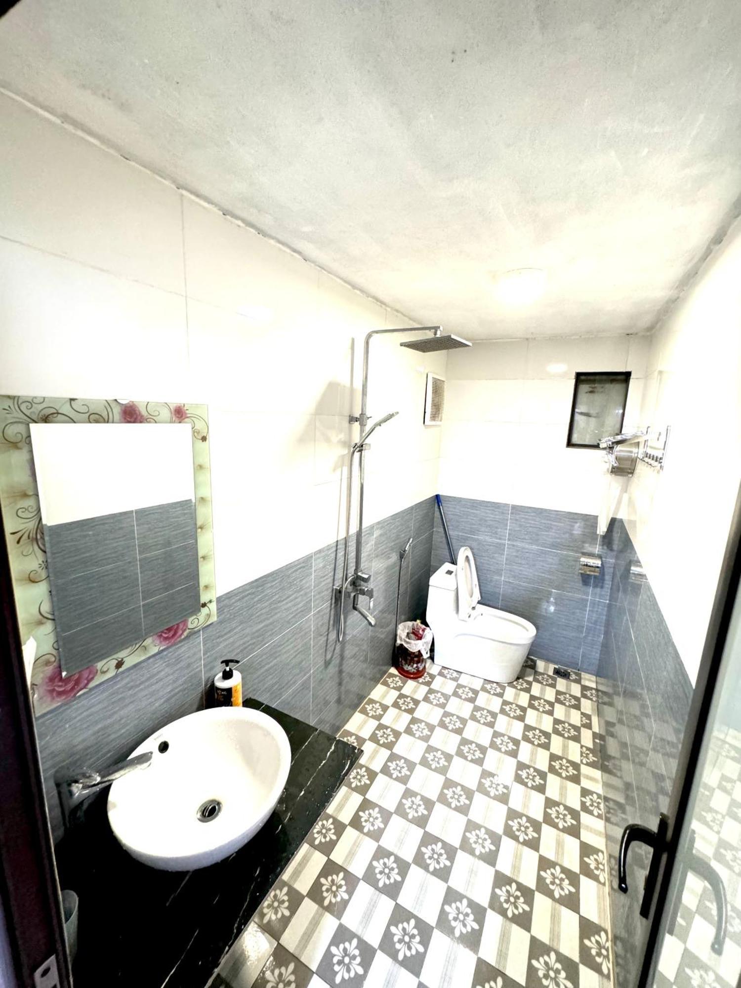 Apartamento Bach Xanh House. Nha Gac Lung