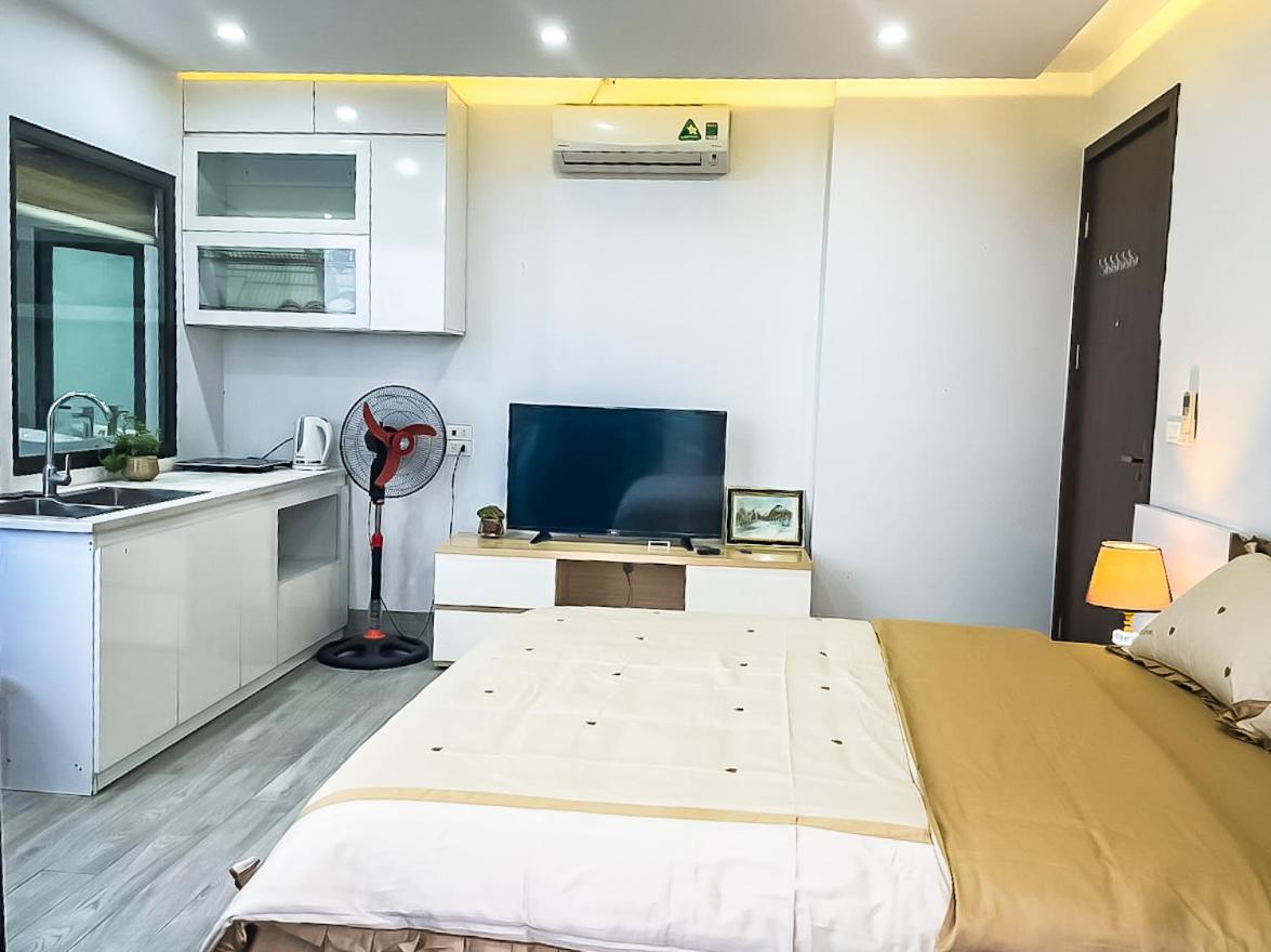 Line Long Bien - Serviced - Ngoc Thuy - Hanoi