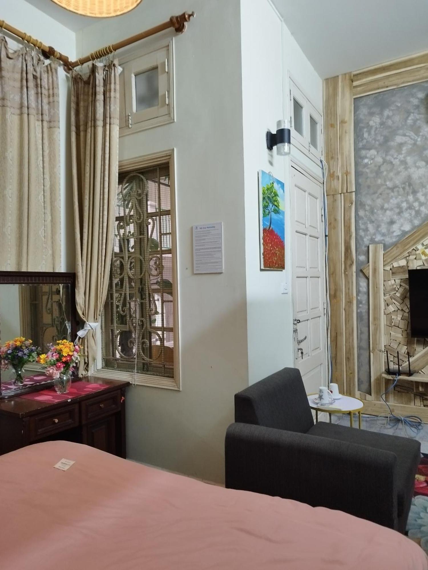 H2 Studio Homestay Automatic Check In