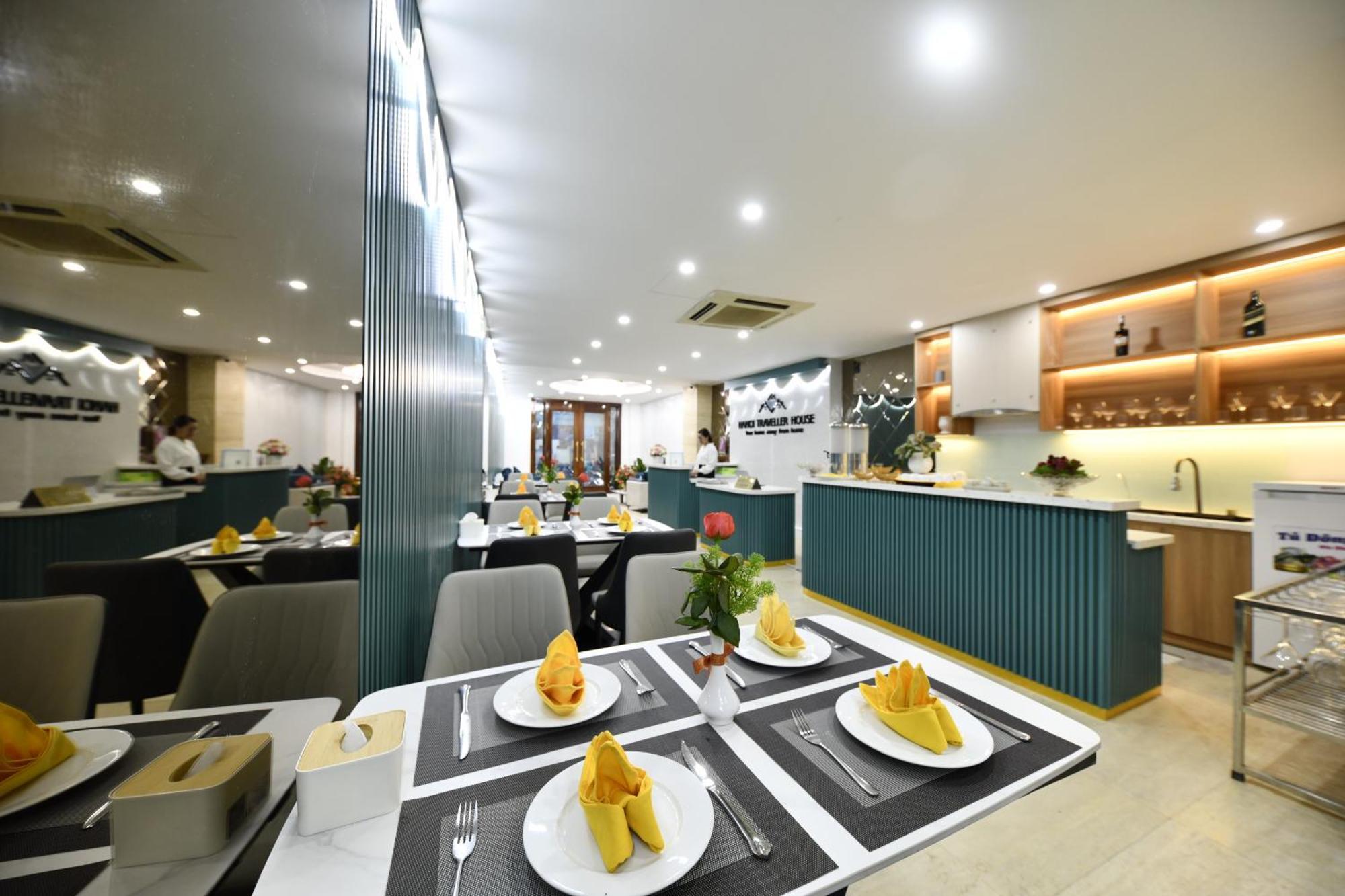 Traveller House Hotel *
