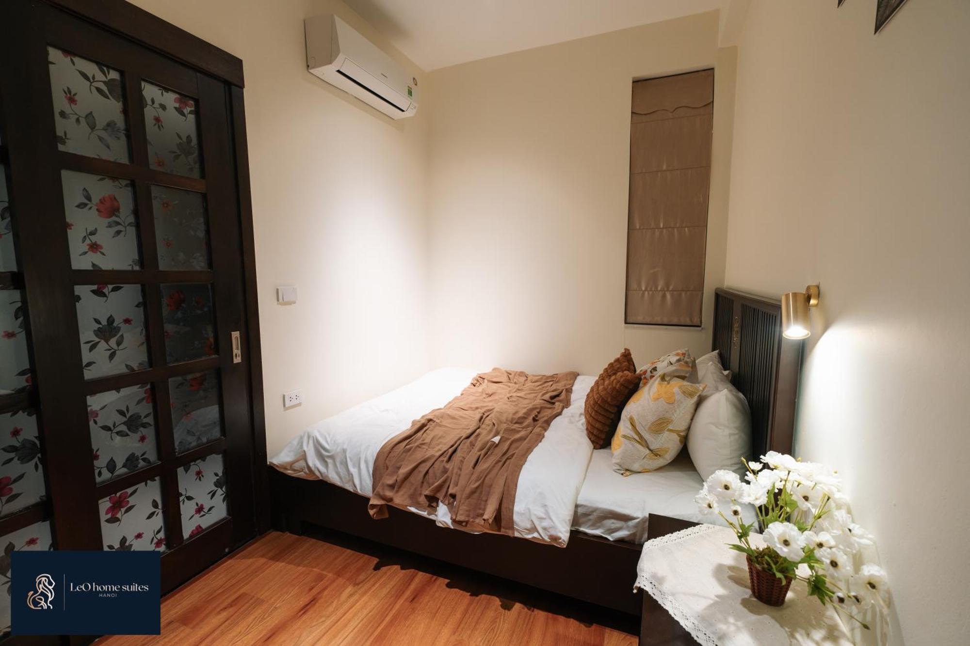 -natural Light -projector -spacious - 2br Incenter *