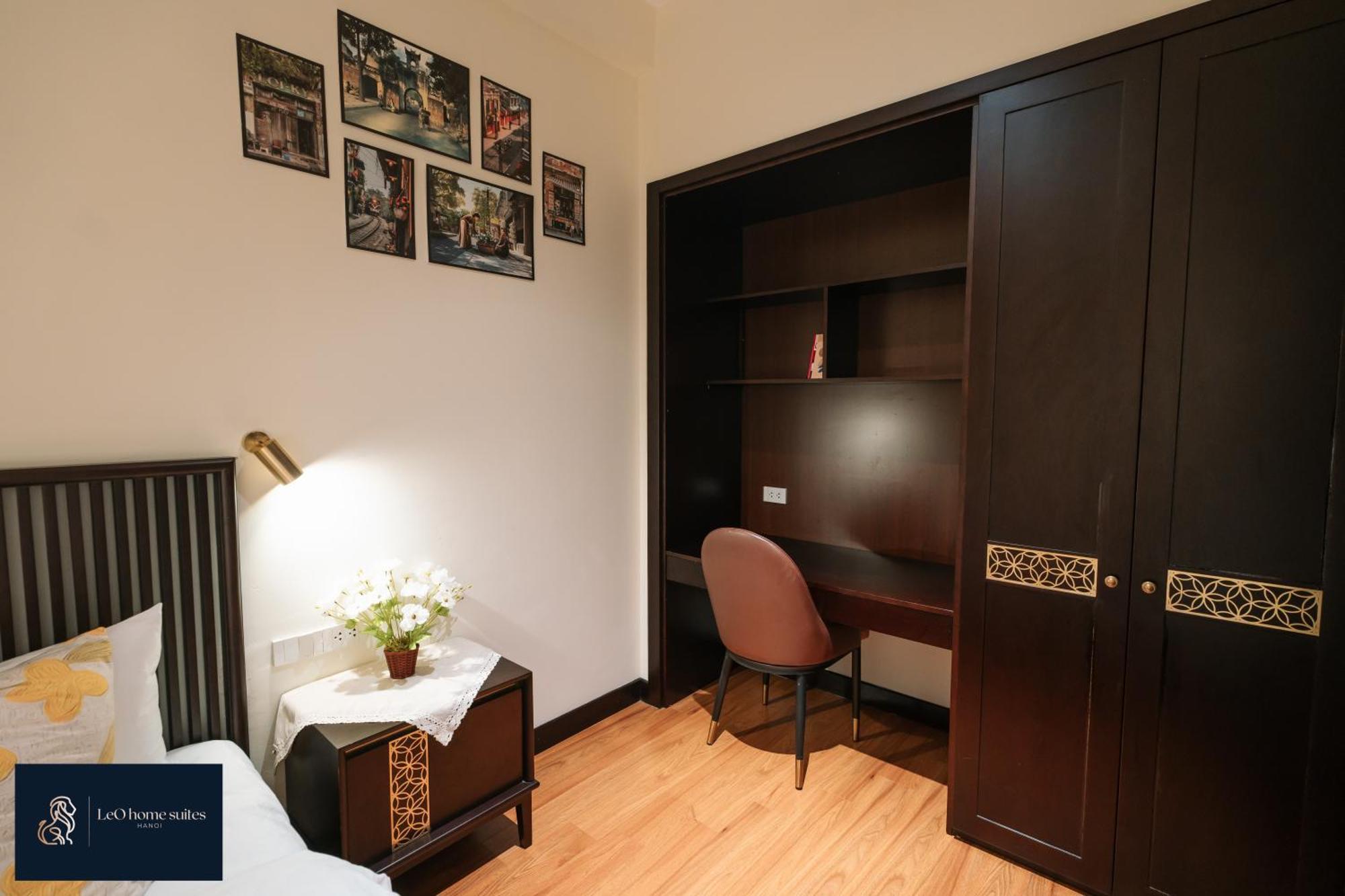 Apartment -natural Light -projector -spacious - 2br Incenter Hanoi