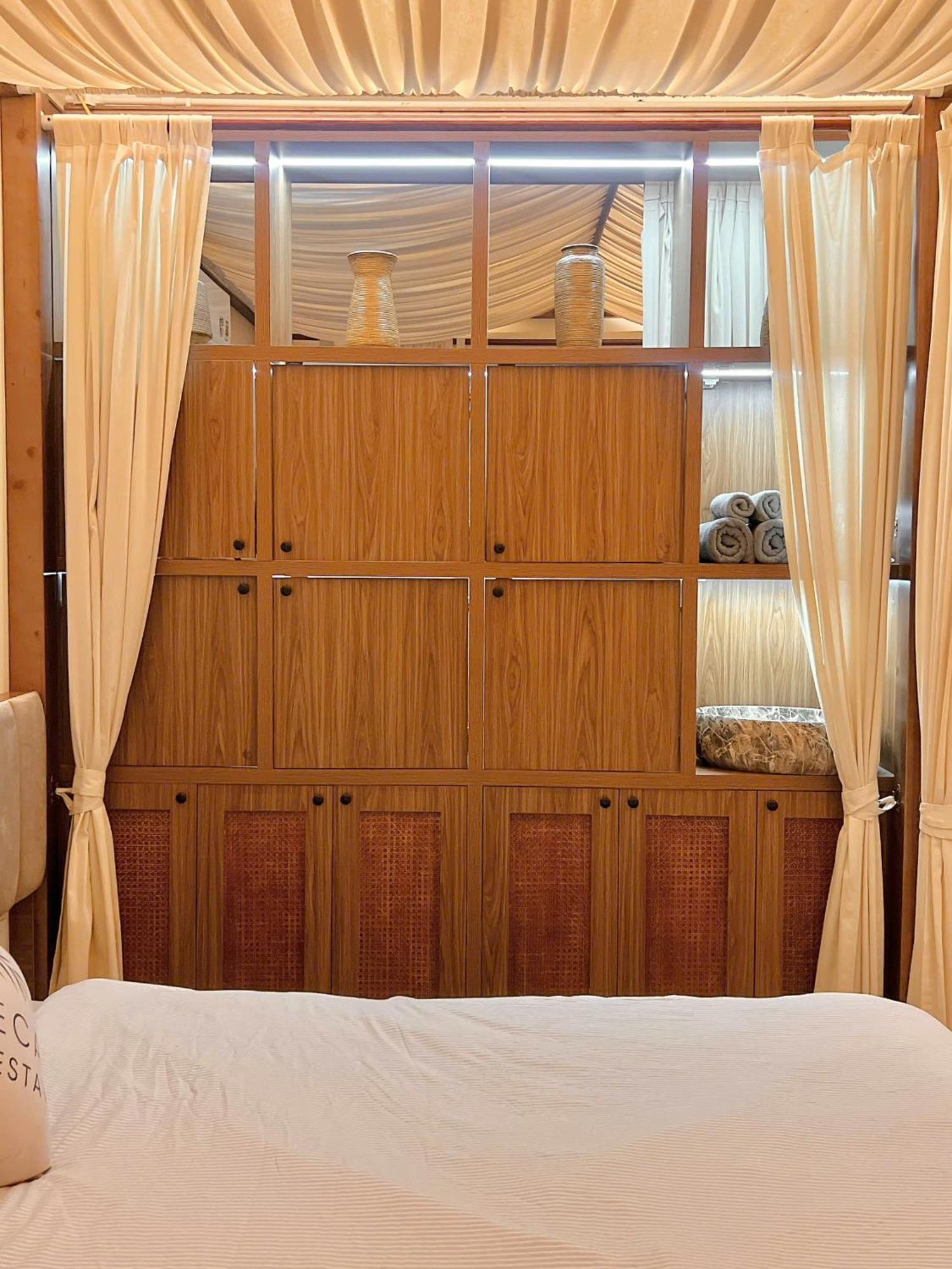 Areca Luxury & Ba Dinh Hanoi