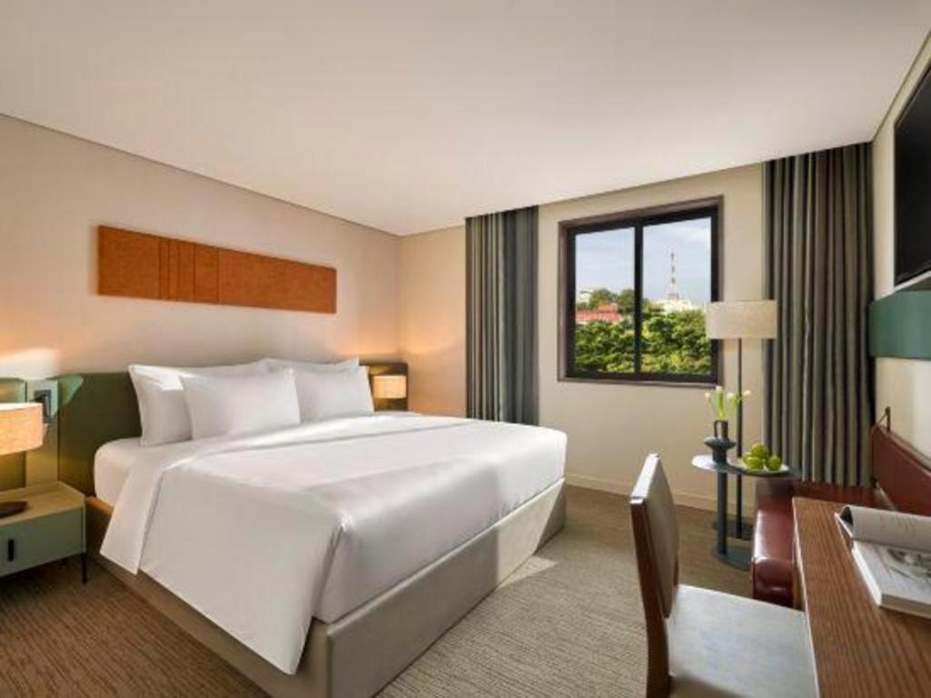 Tokyo 4* Hanoi