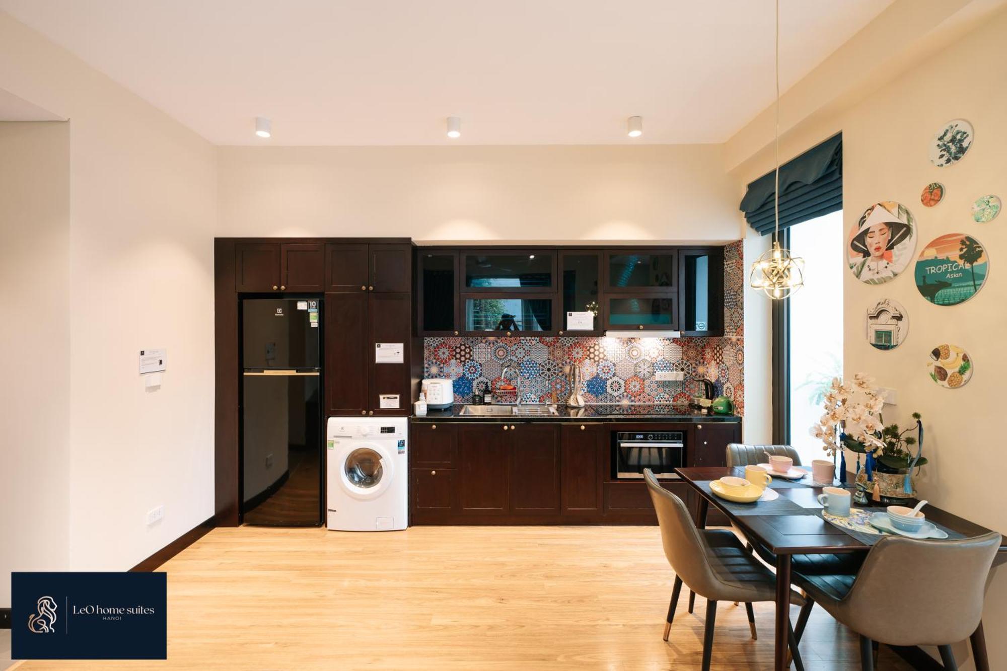 Apartment High-ser -2br - Niceview - Parking - Spacious - In Center *