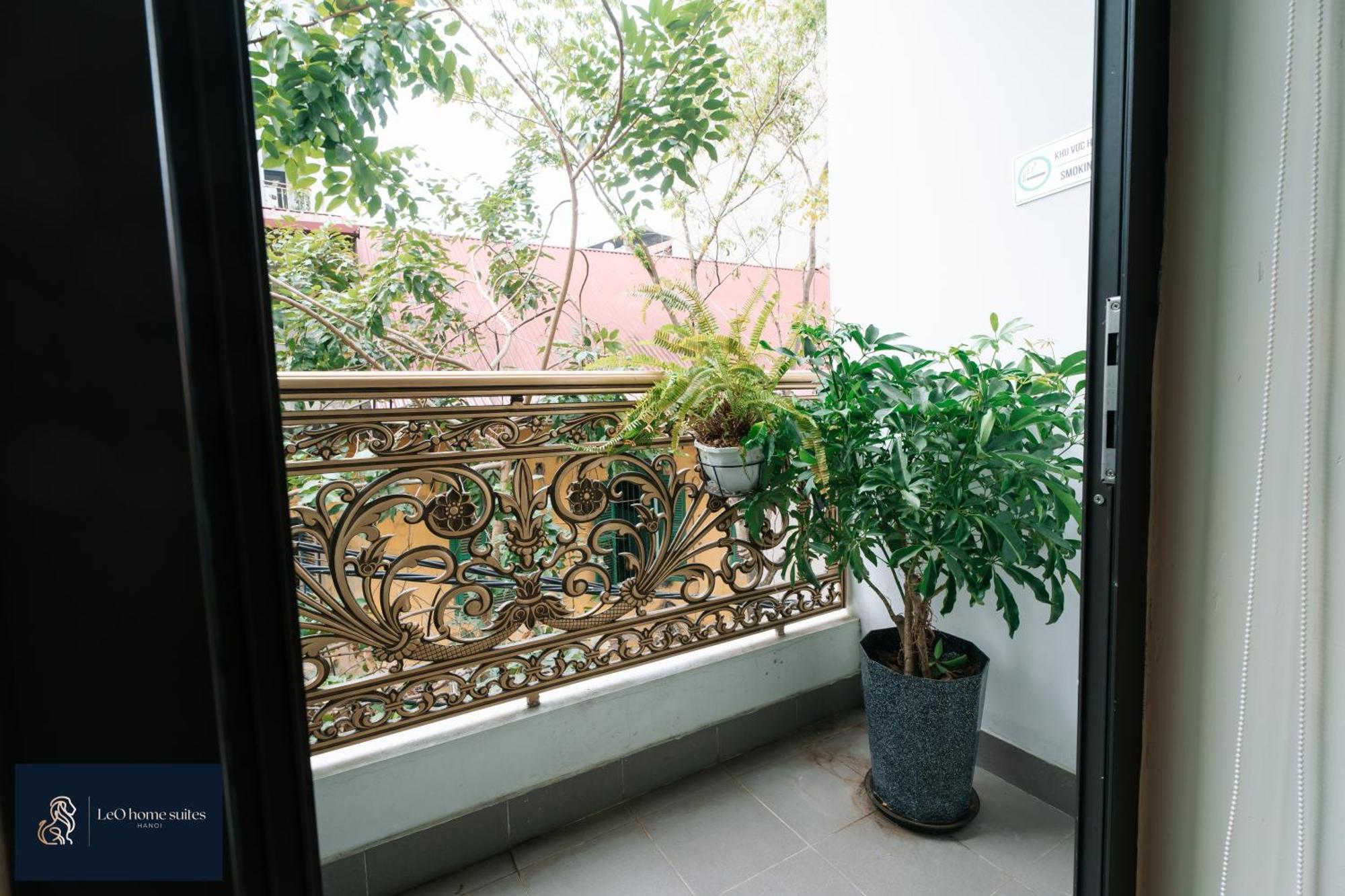 High-ser -2br - Niceview - Parking - Spacious - In Center *