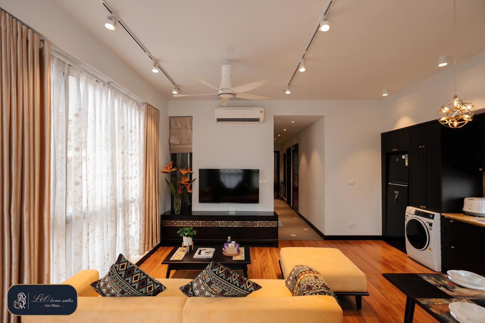 High-ser -2br - Niceview - Parking - Spacious - In Center