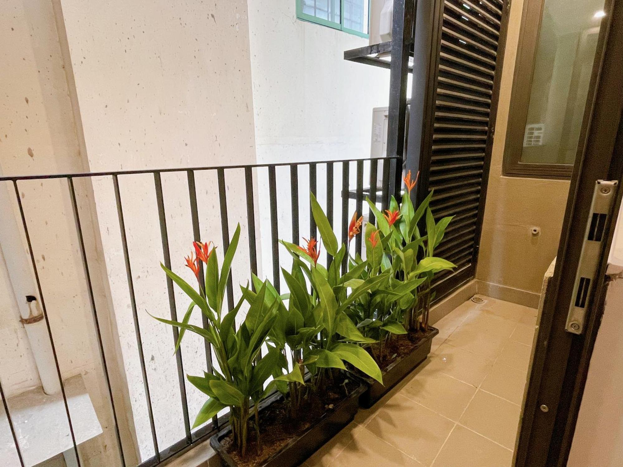 Căn hộ High-ser -2br - Niceview - Parking - Spacious - In Center *