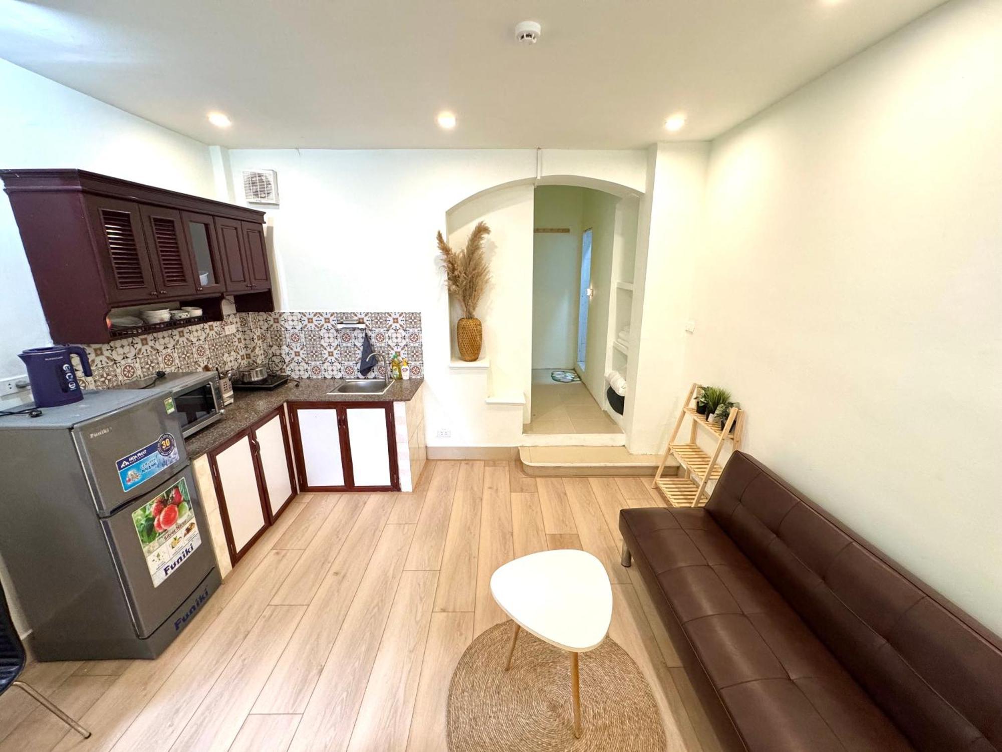 Shii Apartment