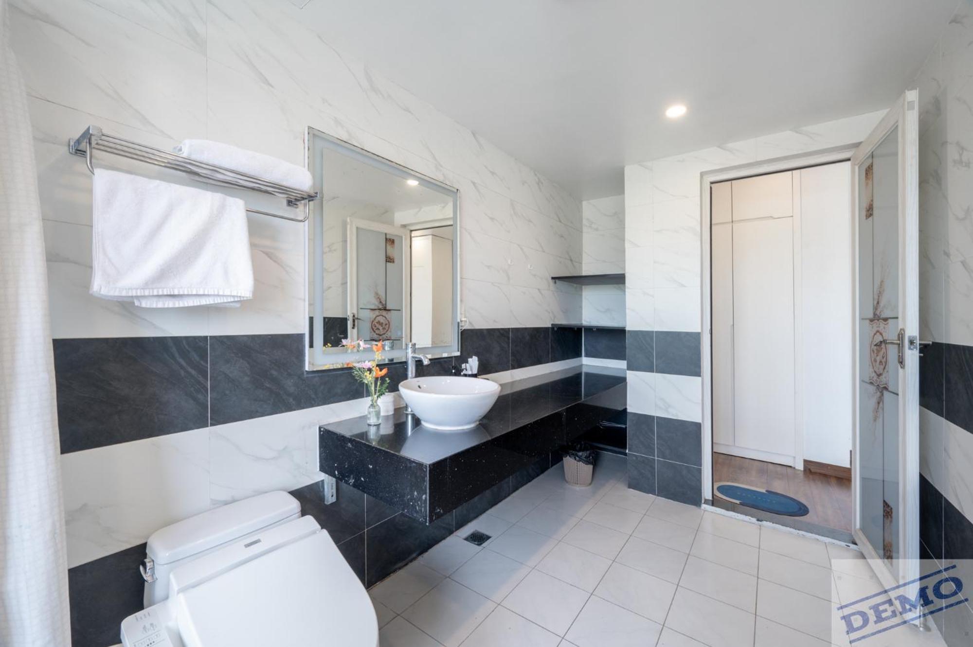 Luxe Paradise Au Co Hà Nội